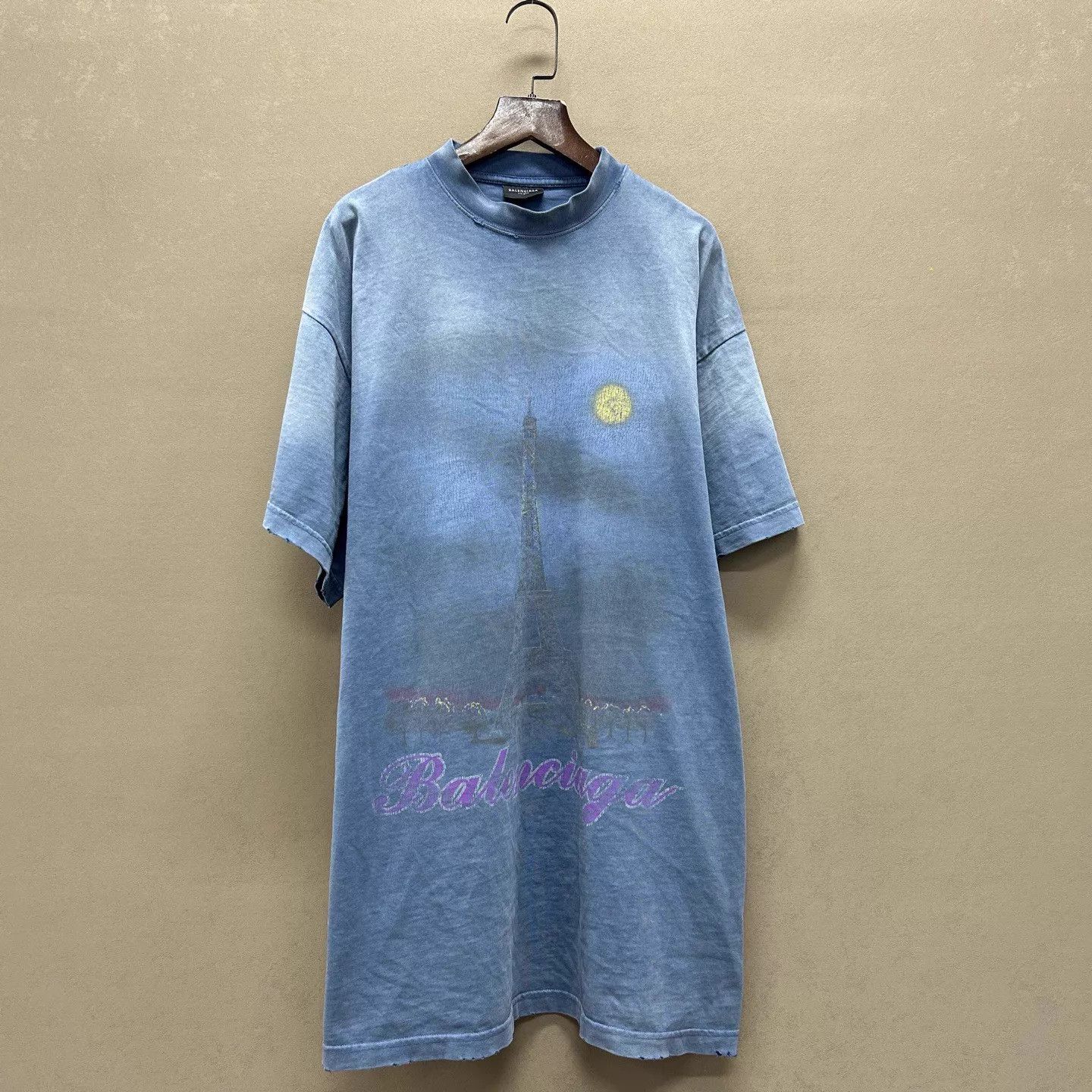 Balenciaga Balenciaga Mist Blue Washed Eiffel Tower T-Shirt L Size US L / EU 52-54 / 3 - 1 Thumbnail