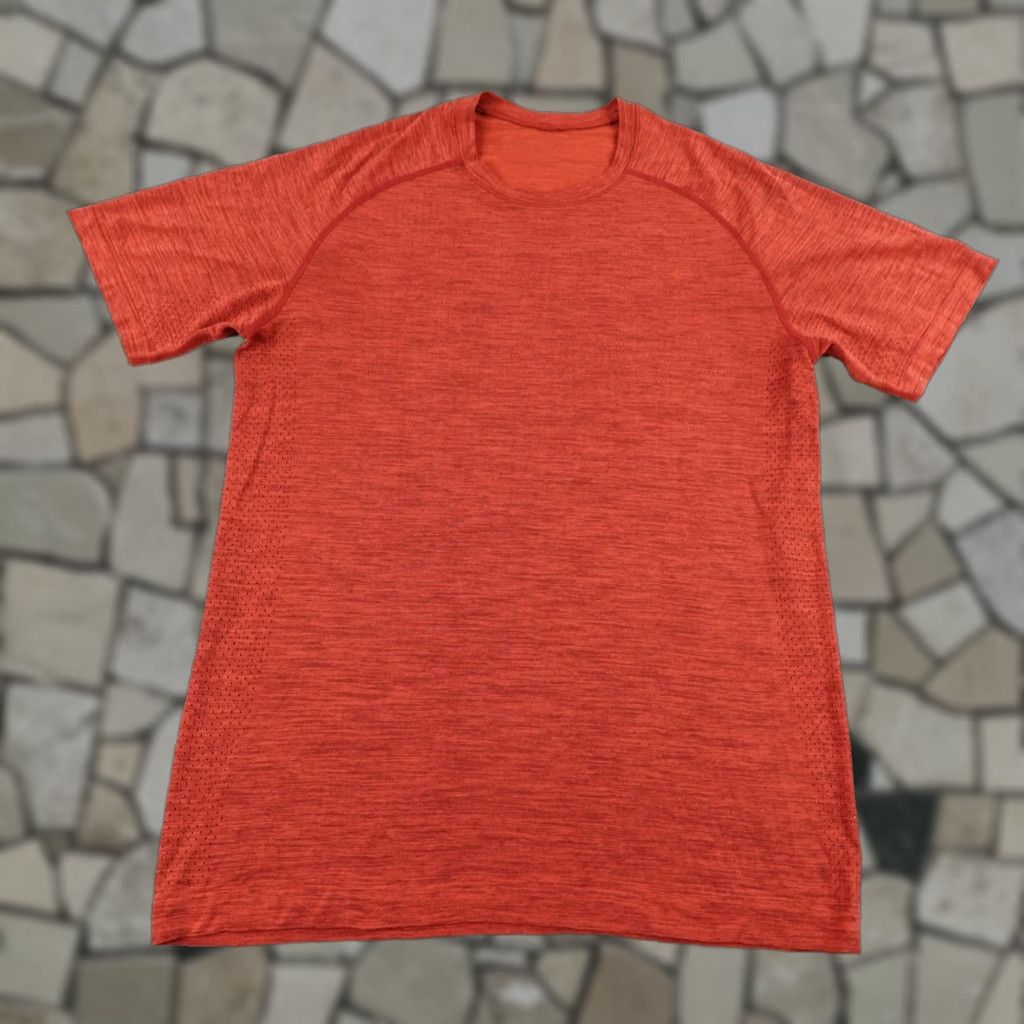 Lululemon Lululemon Men's Small Red Heather Metal Vent Tech Performance Athletic Shirt Size US S / EU 44-46 / 1 - 1 Thumbnail