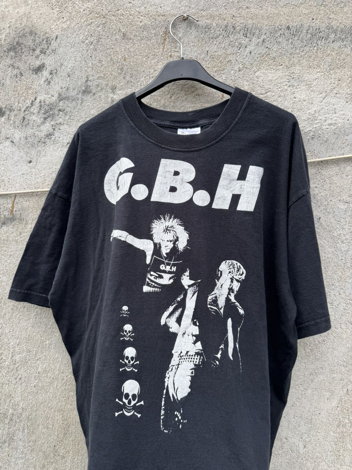 Band Tees Vintage Charged GBH UK Punk Cropped Thrash Tee Screen Stars Size US L / EU 52-54 / 3 - 4 Thumbnail