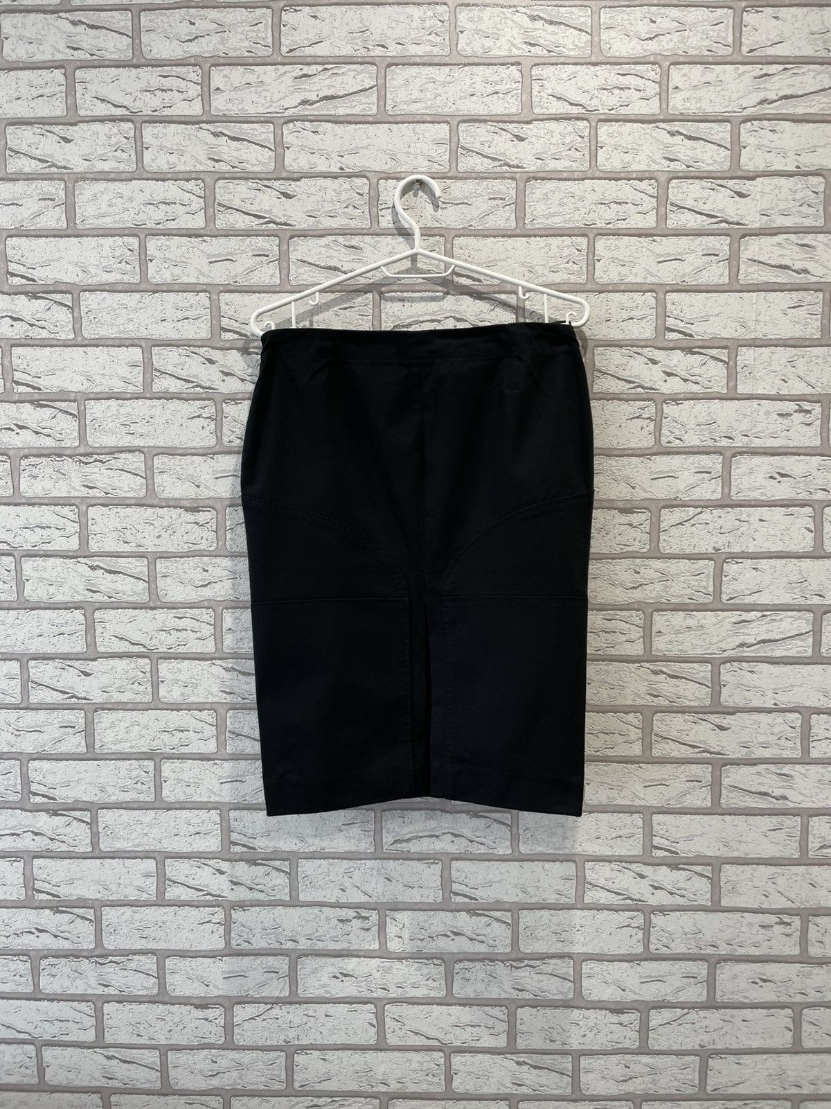 Gucci × Tom Ford Vintage Gucci midi black skirt Size 40" / US 18 - 8 Thumbnail