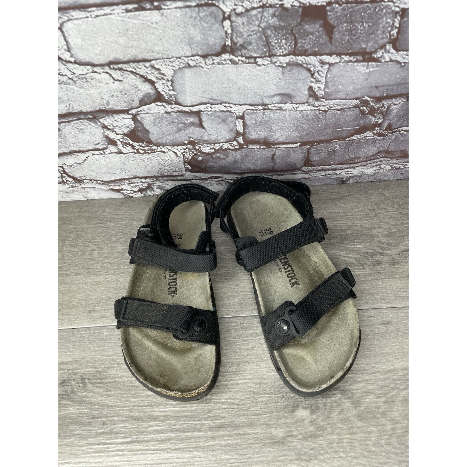 Birkenstock Birkenstock Kalahari Black Cross Country Strap Sandals Women Size US 8 / IT 38 - 7 Thumbnail