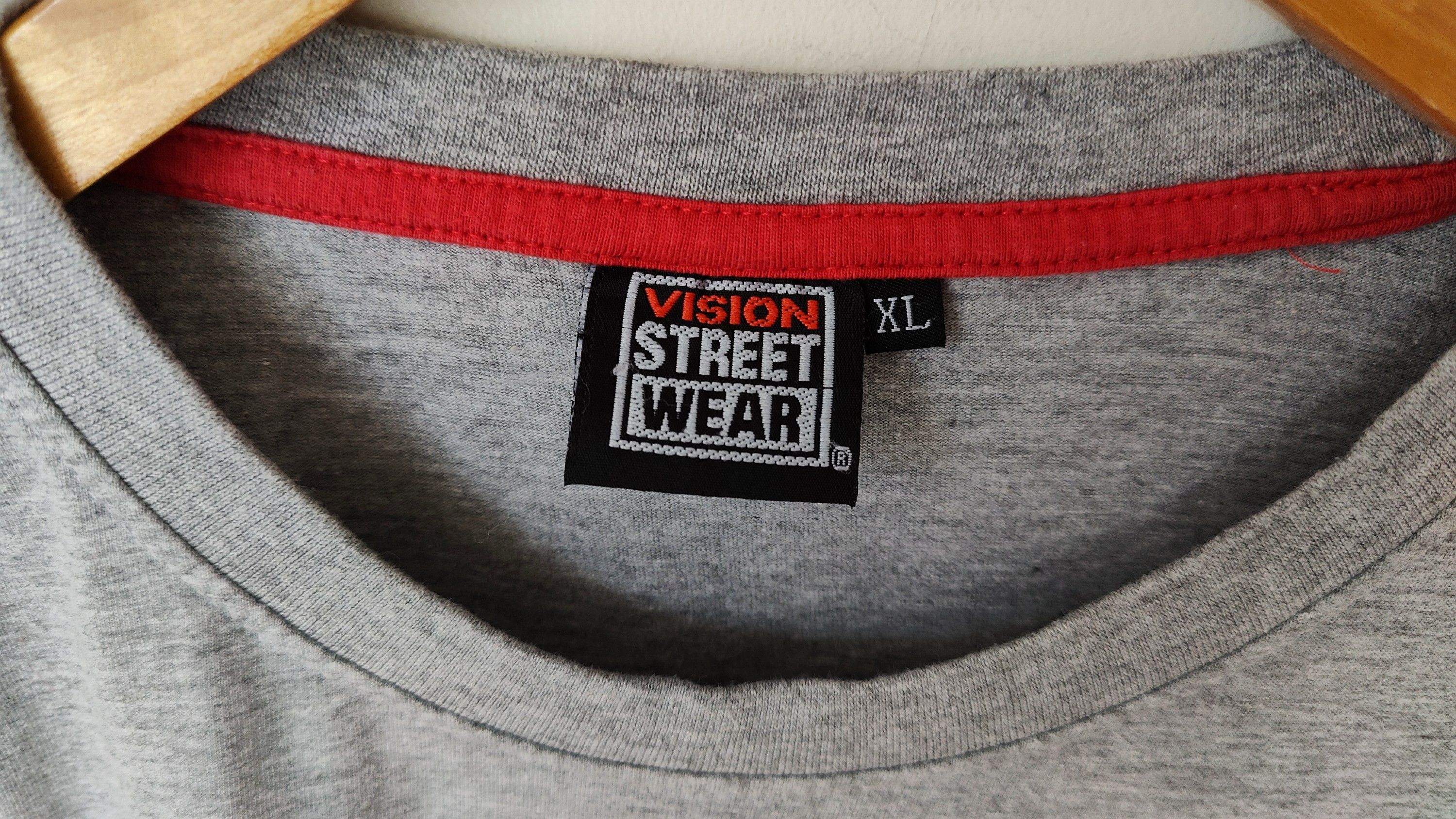 Other Vision Street Wear Classic Logo VTG 90s Vintage Tshirt Size US XL / EU 56 / 4 - 2 Thumbnail