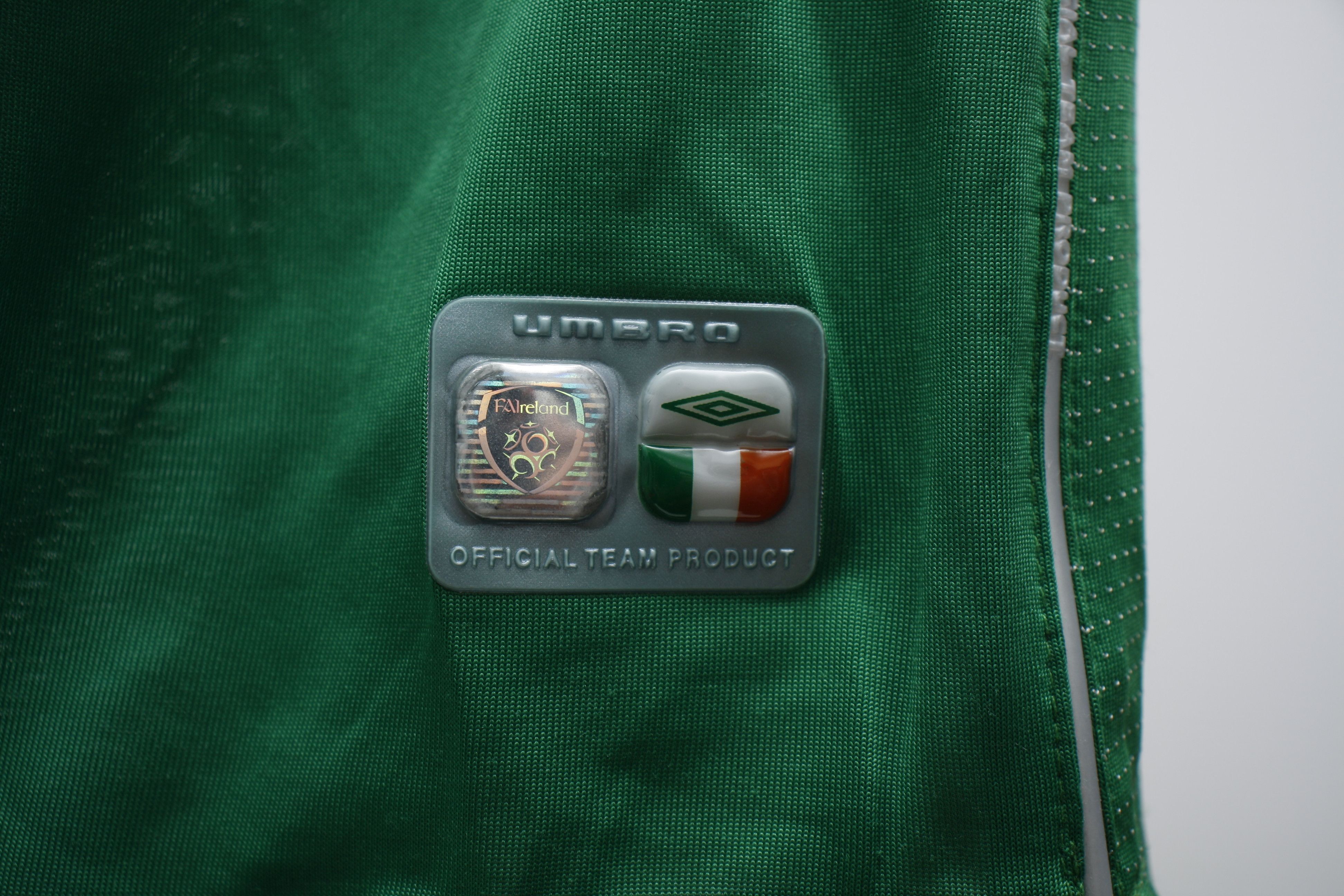 Umbro FA Ireland Umbro Eircom Jersey Original Football Shirt 04/06 Size US M / EU 48-50 / 2 - 7 Thumbnail