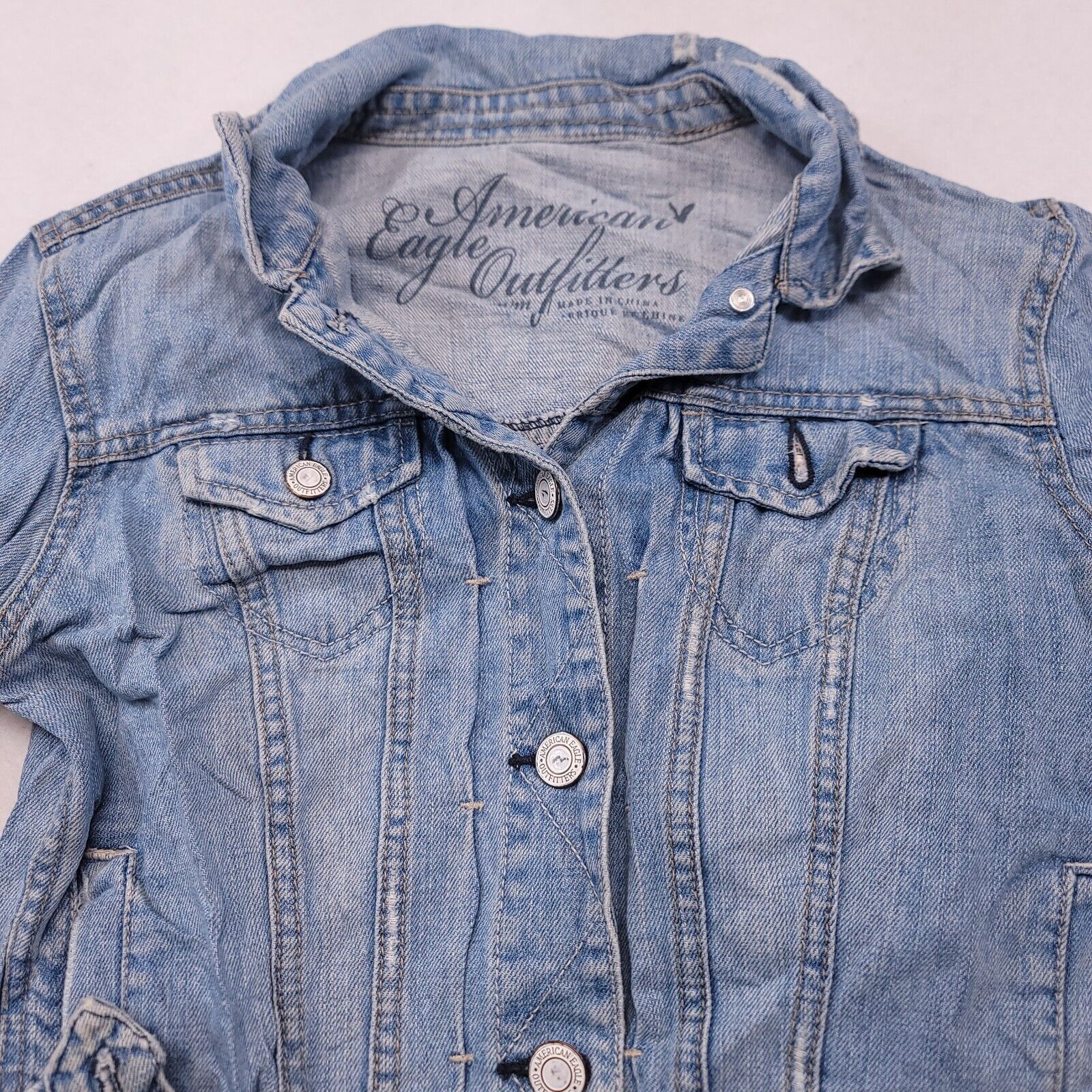 American Eagle Outfitters American Eagle Button Up Denim Jacket Womens Size M Blue Size M / US 6-8 / IT 42-44 - 1 Thumbnail