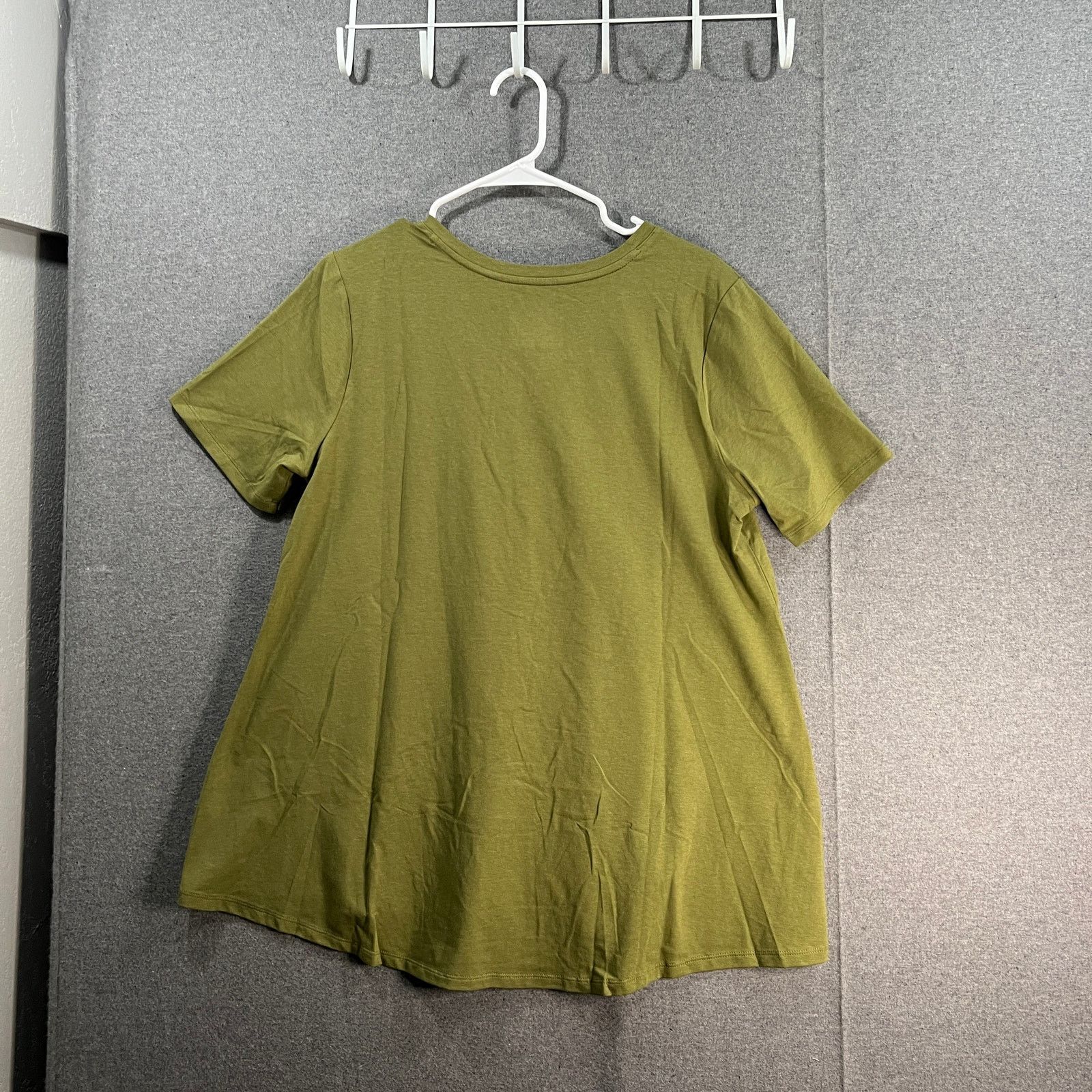 Denim & Co. Denim & Co. Essentials Jersey V-Neck Short Sleeve Swing Size M / US 6-8 / IT 42-44 - 2 Thumbnail