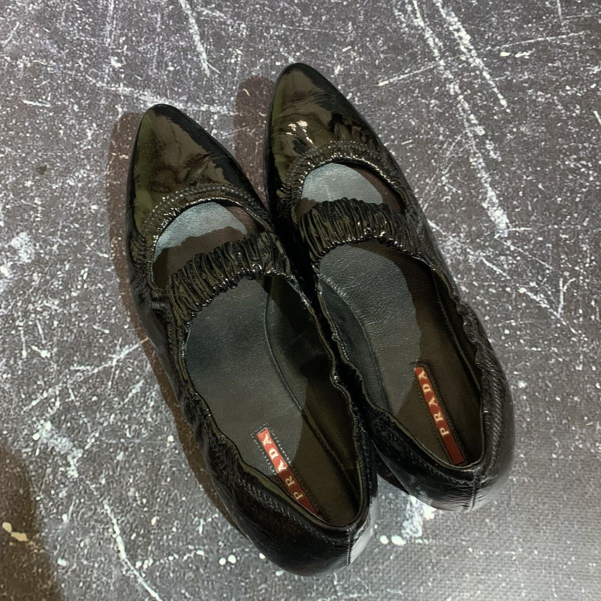 Prada Prada Sport Patent Leather Scrunch Mary Jane Ballet 36 Size Size US 6 / IT 36 - 8 Thumbnail