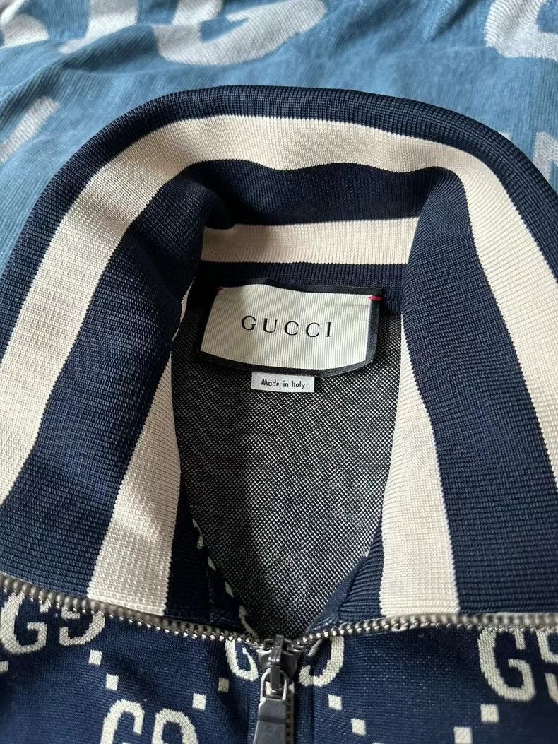 Gucci Gucci Red and blue full-print jacket 2502-Nextarrow Size US M / EU 48-50 / 2 - 3 Thumbnail