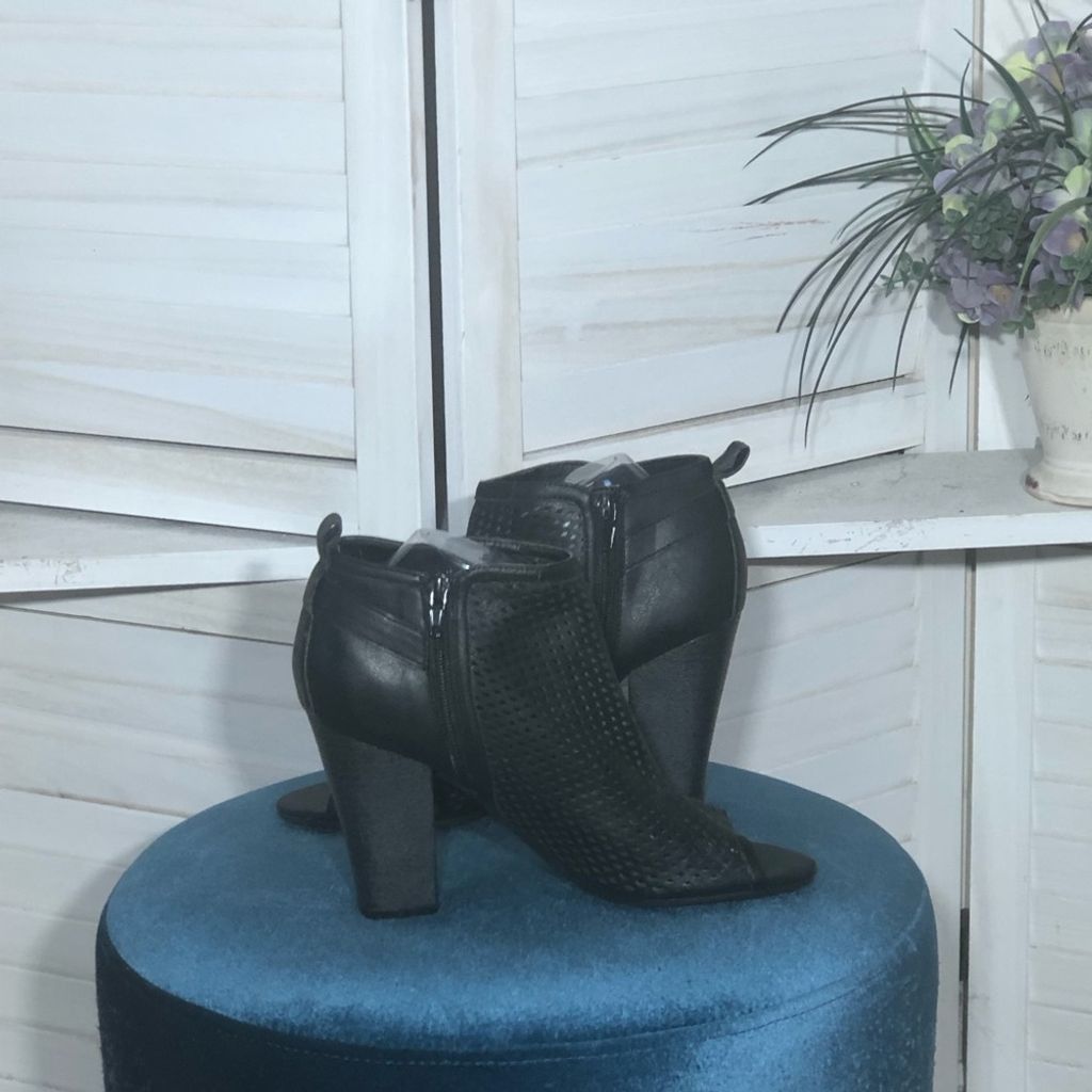 Other black ankle boots mesh texture peep toe buckle decor sz 8.5 Size US 8.5 / IT 38.5 - 3 Thumbnail