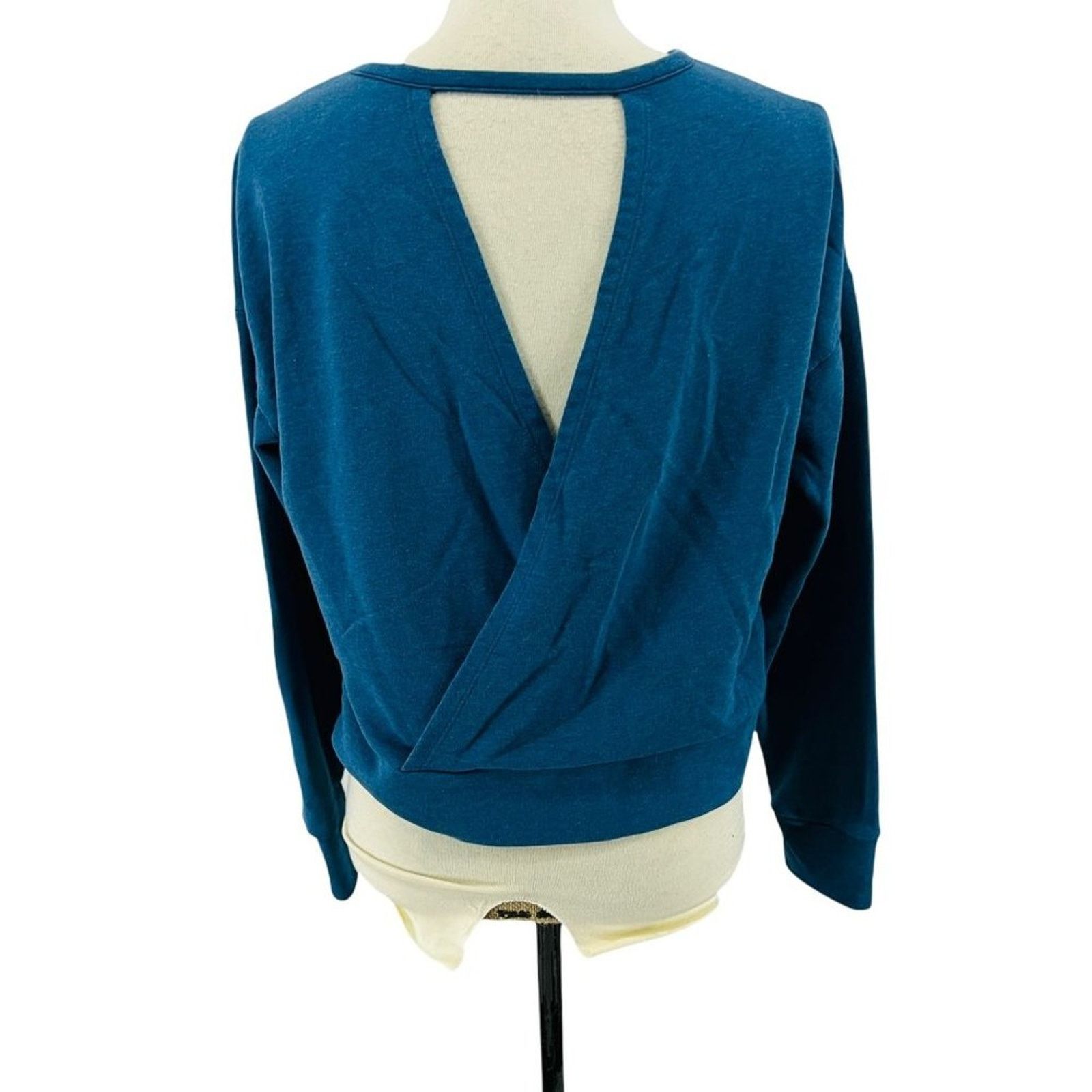 Nike Nike Womens Yoga Long Sleeve Open Back Training Top Blue M Size M / US 6-8 / IT 42-44 - 6 Thumbnail
