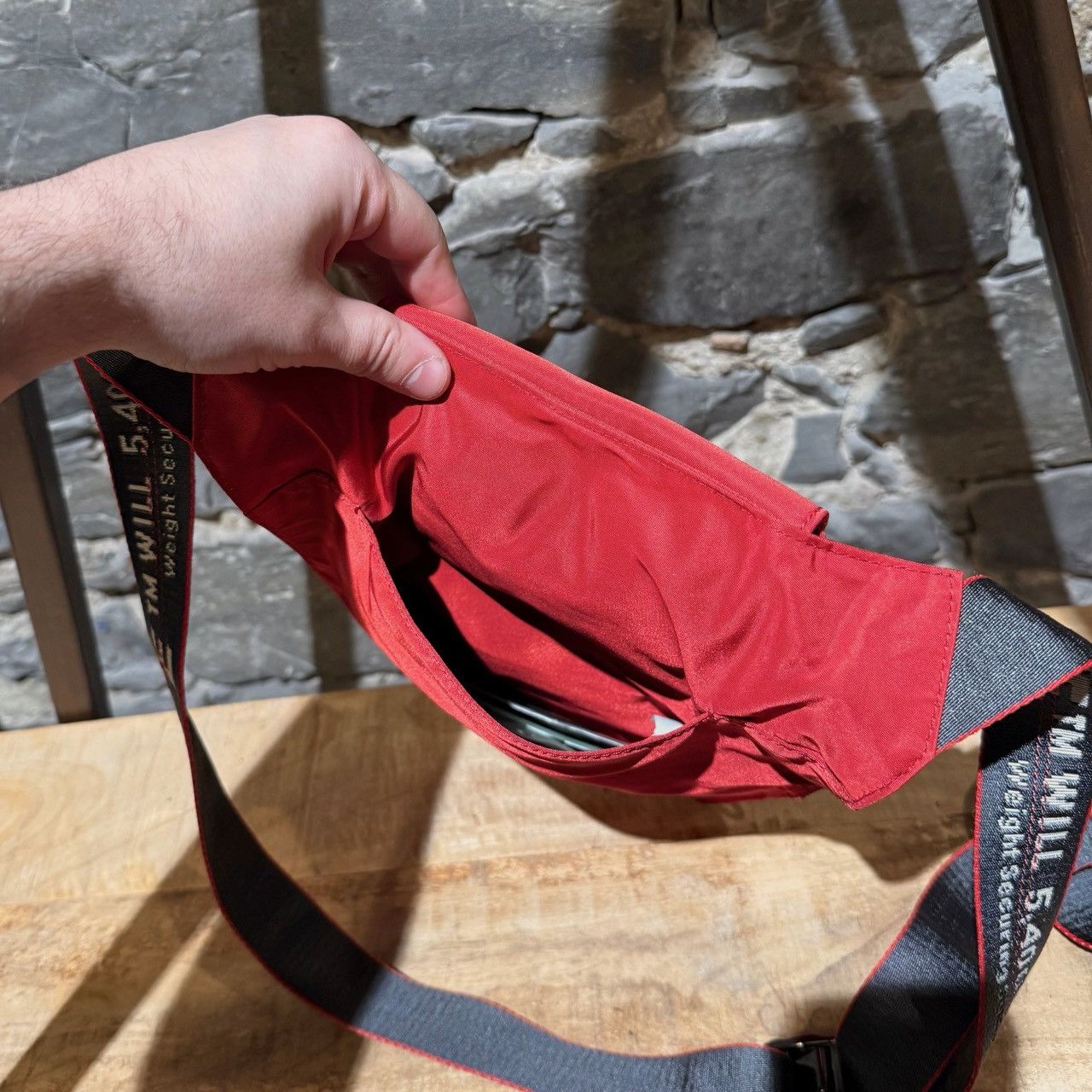 Off-White Off-White Red Nylon Industrial Strap Crossbody Bag Size ONE SIZE - 7 Thumbnail