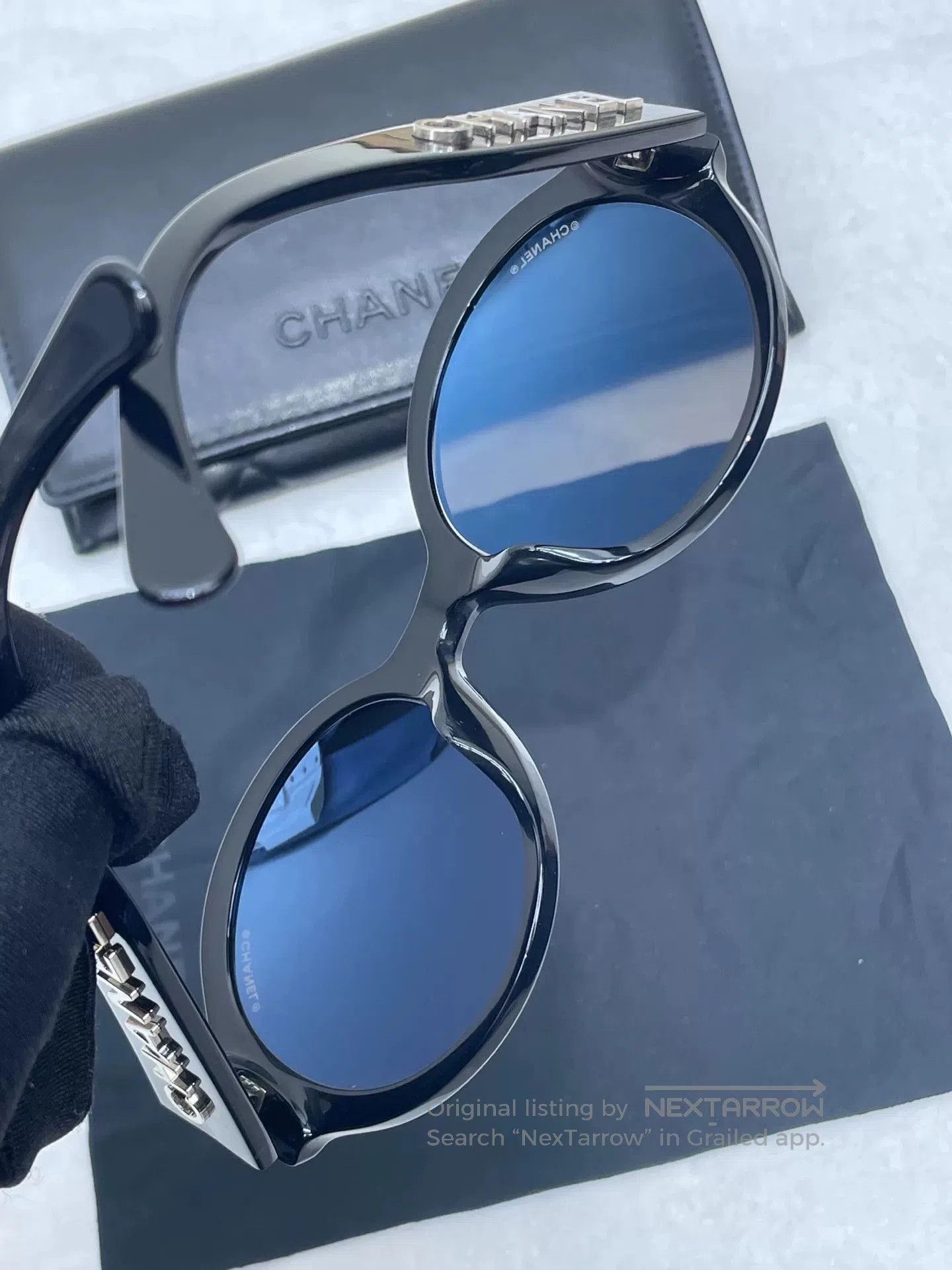 Chanel Chanel Letter Logo Sunglasses. Size ONE SIZE - 6 Thumbnail