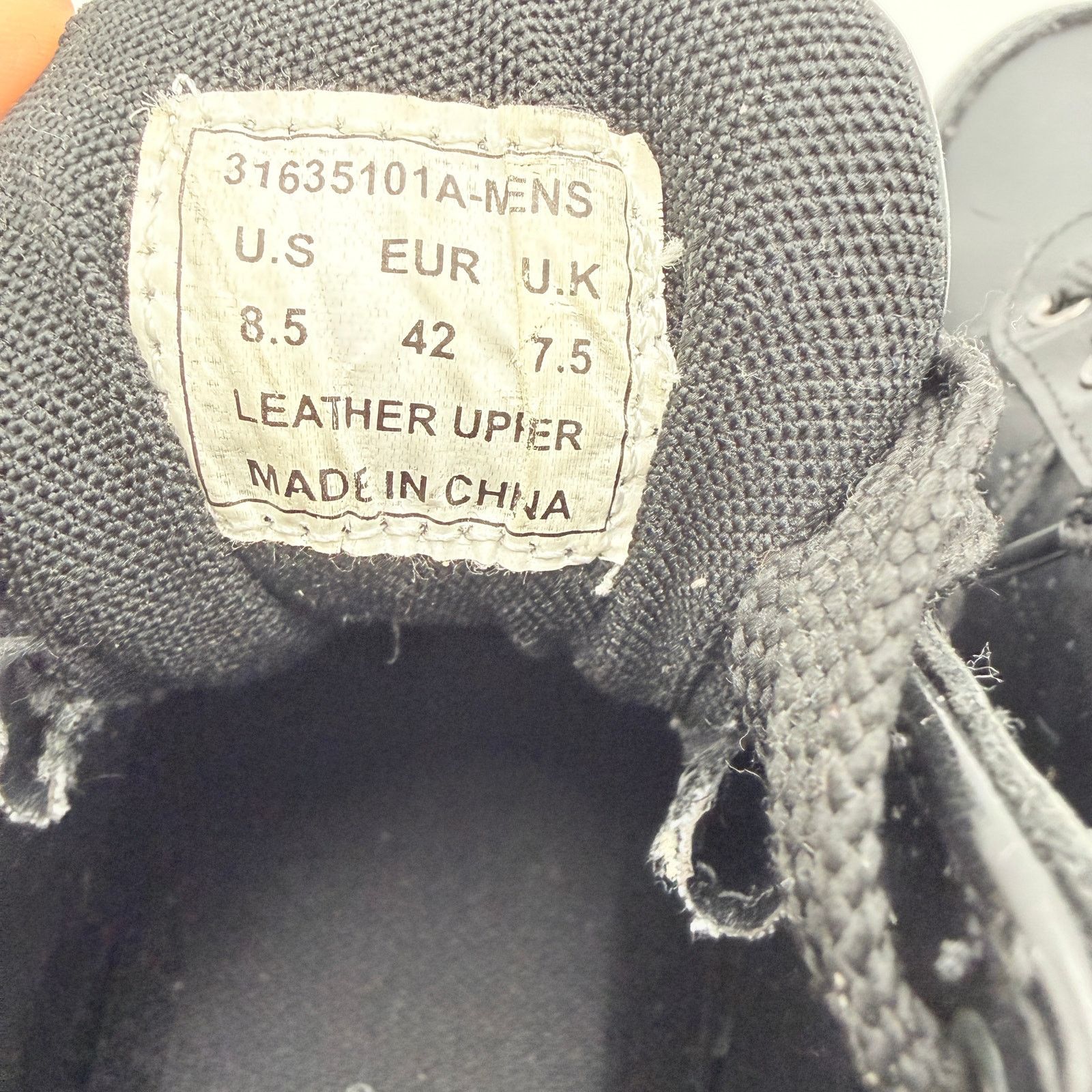 Other Mountain Gear Men's Black Leather Air Cushion Sneakers Size US 8.5 / EU 41-42 - 2 Thumbnail