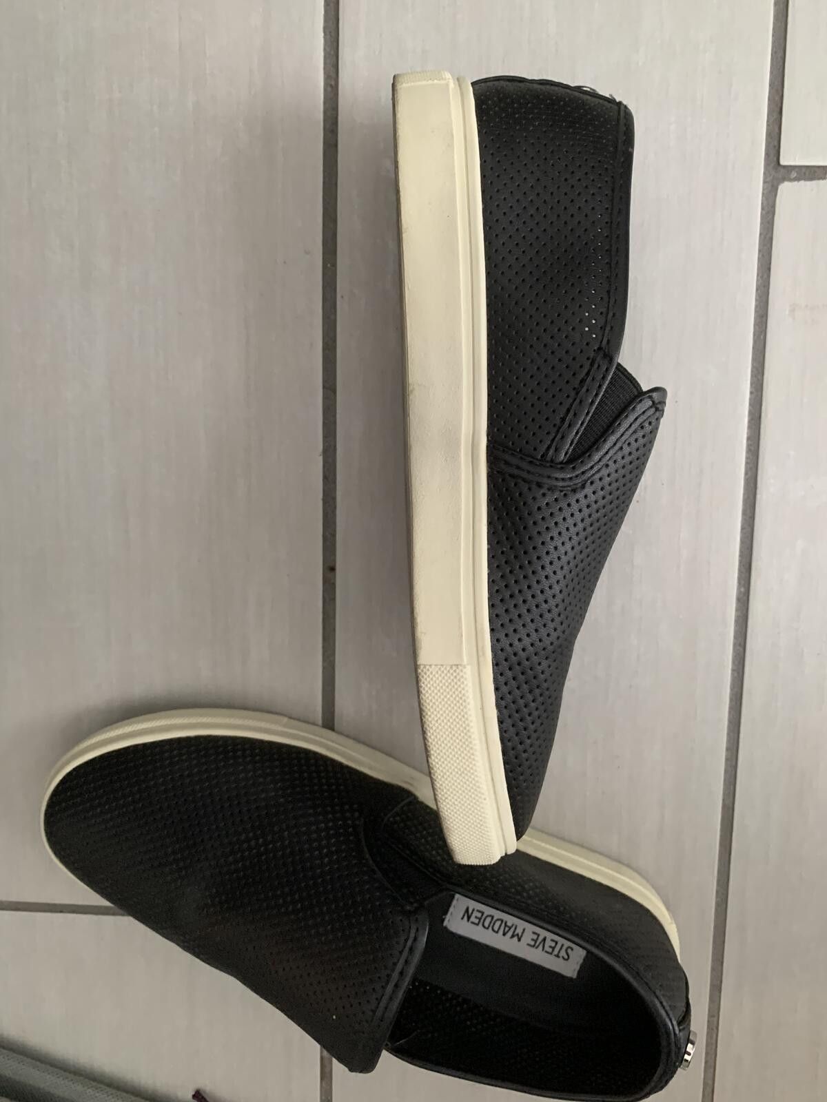 Steve Madden Steve Madden Black Leather Sneakers Size US 6 / IT 36 - 3 Thumbnail