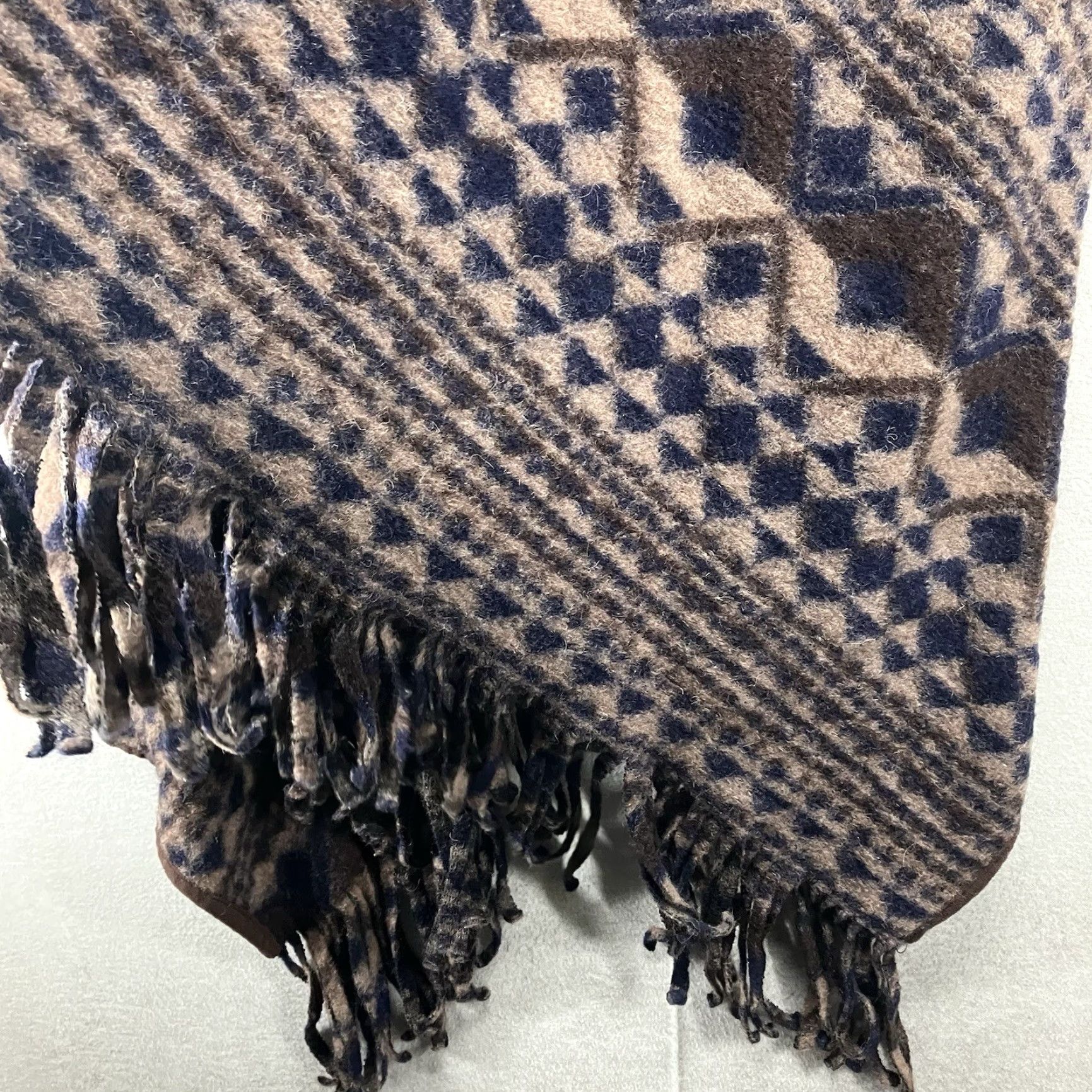 Vintage Bob Timberlake Women's Poncho Cape Shawl Wool Blend Open Front Geometric Fringe Brown Mid-Length Knit Casual 80s Western Art Bohemian Relaxed Size M Size M / US 6-8 / IT 42-44 - 7 Thumbnail