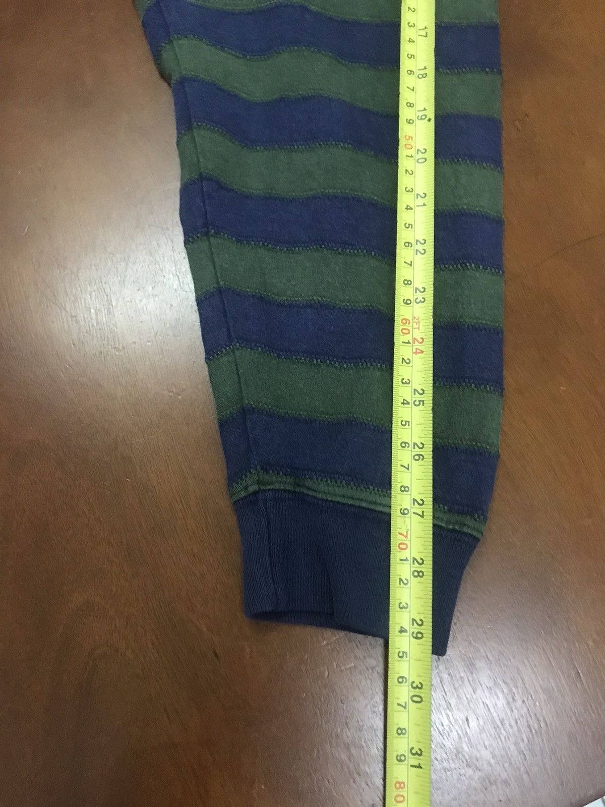 Tommy Hilfiger × Vintage Vintage Tommy Hilfiger Stripe Faded Sweatshirt Size US M / EU 48-50 / 2 - 16 Thumbnail