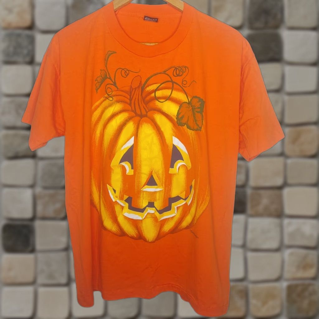 Fruit Of The Loom VINTAGE Fruit of the Loom Best T-Shirt XL Orange Halloween Single Stitch Crew Neck Short Sleeve Men Brown's Berry/Pumpkin Patch Fall Harvest Farm 1991 Size US XL / EU 56 / 4 - 1 Thumbnail