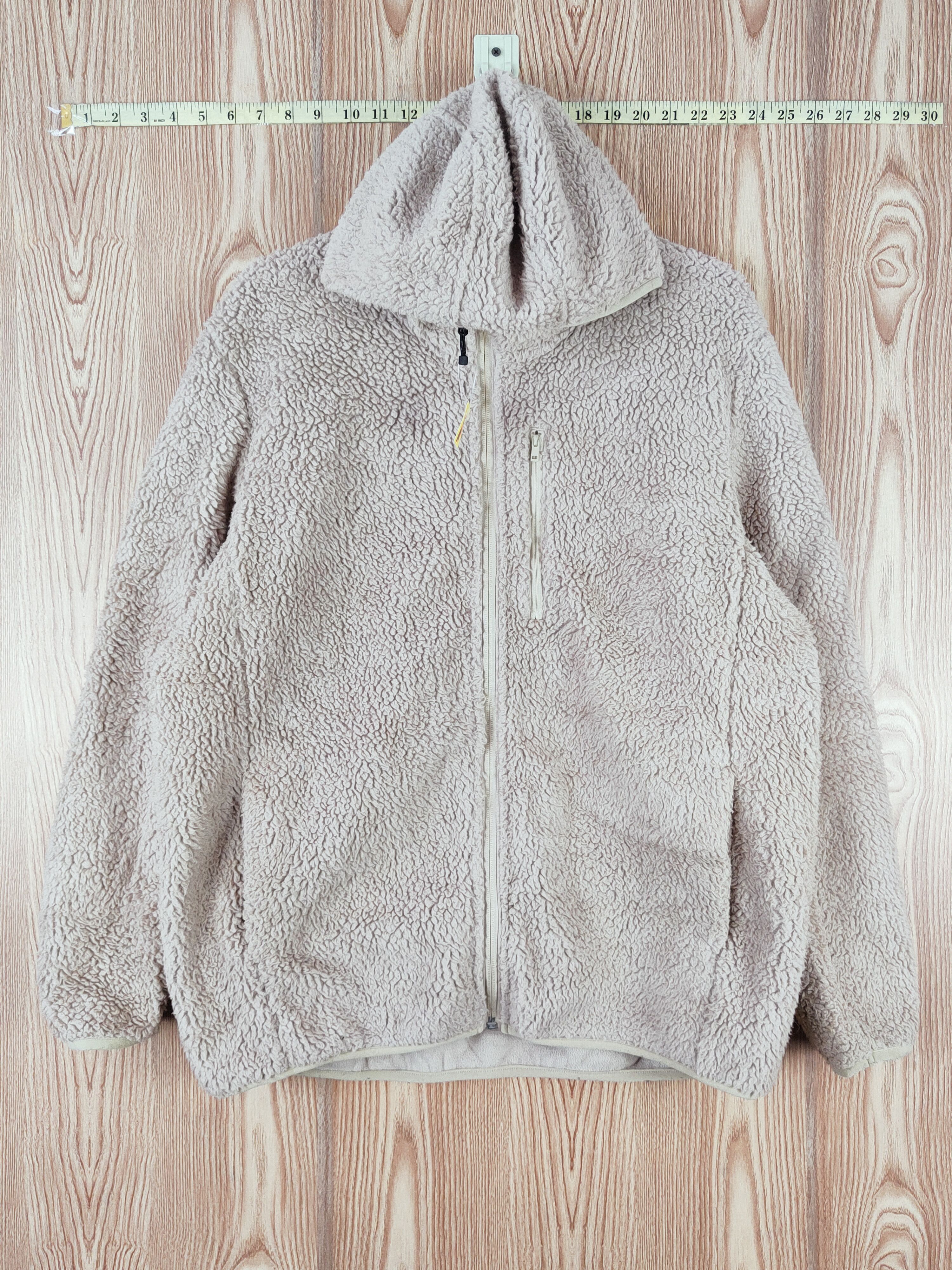Japanese Brand Uniqlo Beige fleece Fur Knitwear Hoodie Sweaters #W725 Size US XL / EU 56 / 4 - 1 Thumbnail