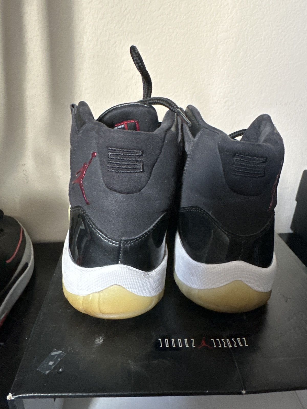 Jordan Brand Jordan Infared 11s Size 9.5 Size US 9.5 / EU 42-43 - 4 Thumbnail