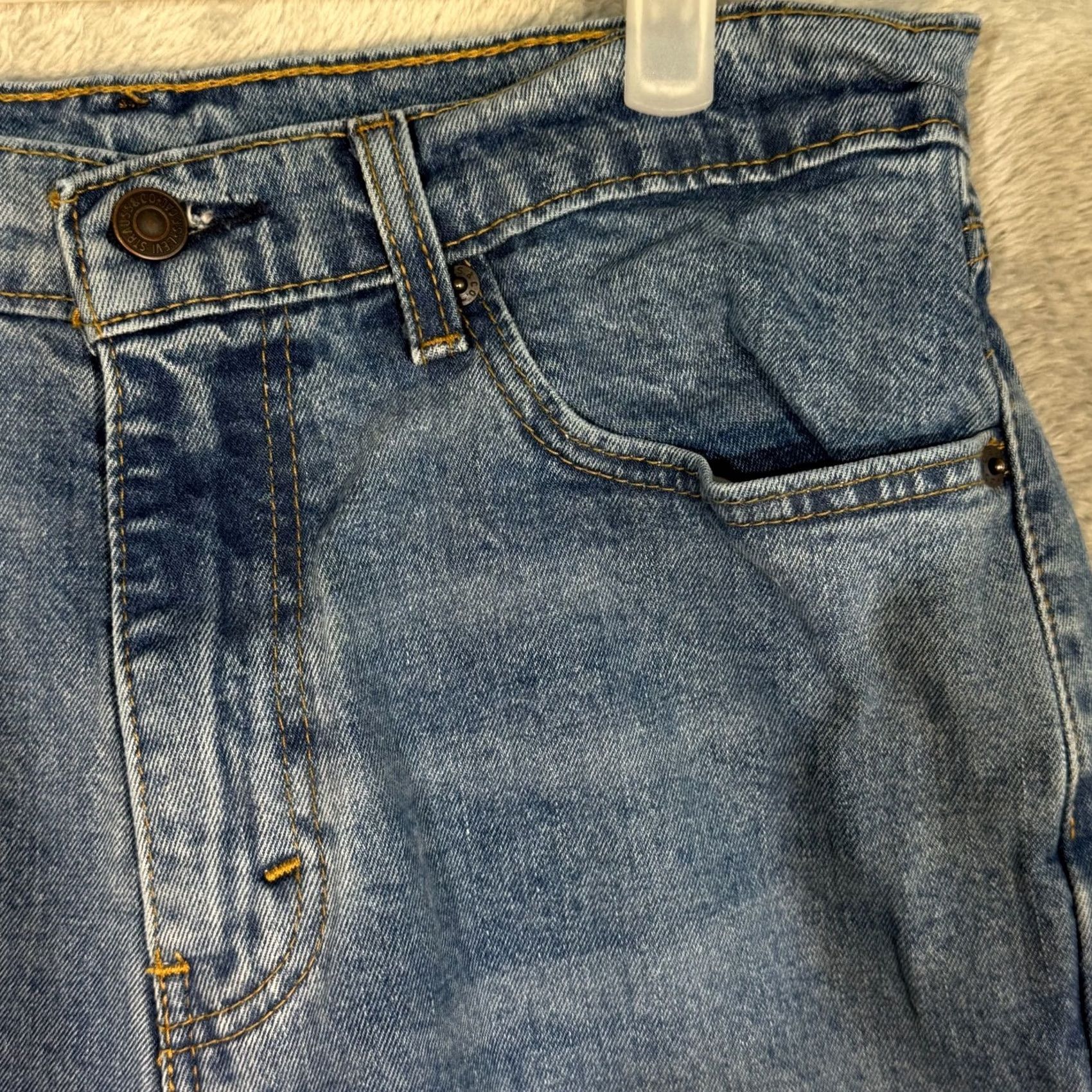 Levi's Levi’s 505 Men’s Jeans 32 x 30 Blue Denim Mid-Rise Straight Leg Jeans Size US 32 / EU 48 - 4 Thumbnail