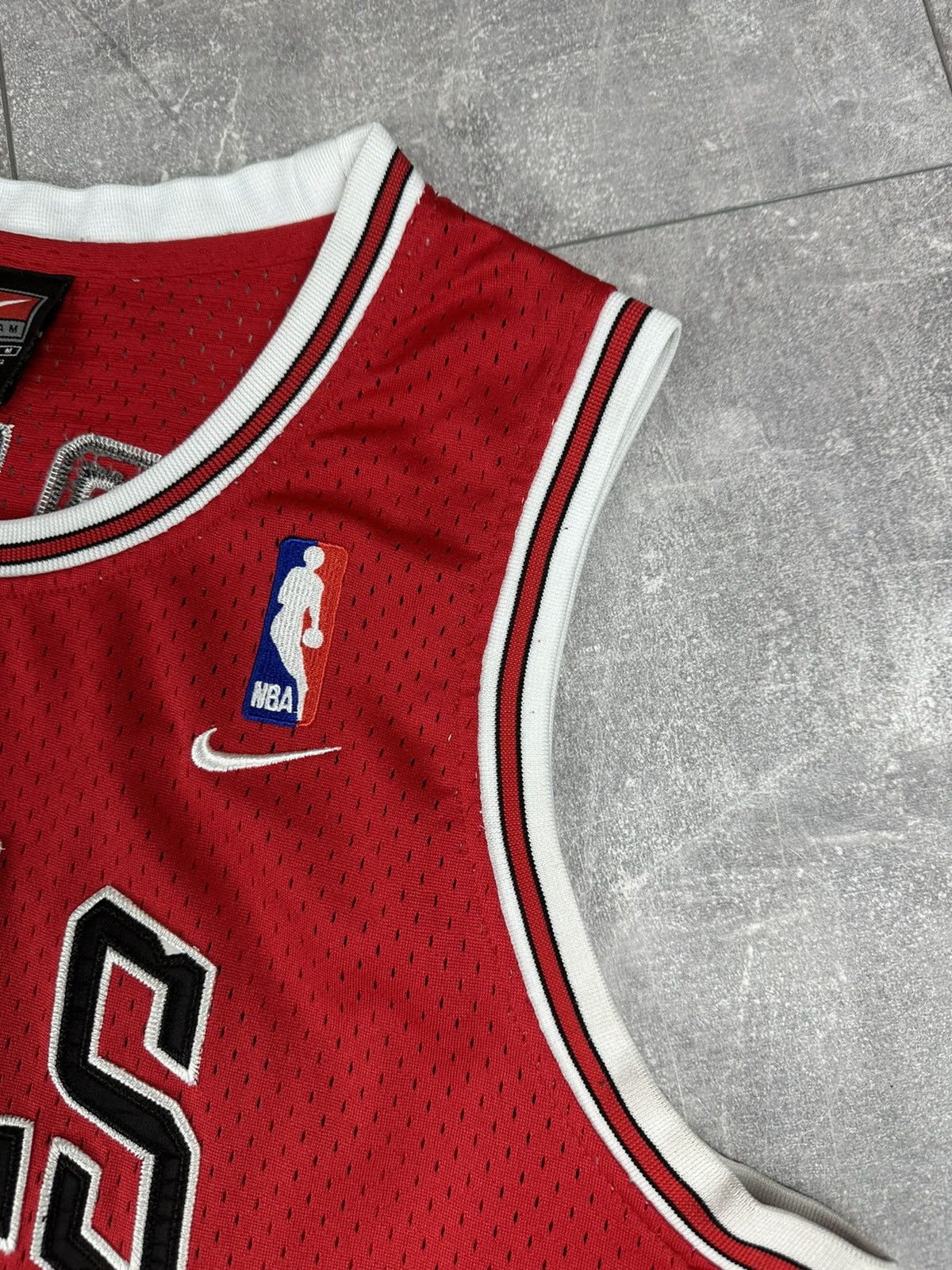 Other Jordan 23 Chicago Bulls NBA Basketball Jersey Size US M / EU 48-50 / 2 - 6 Thumbnail