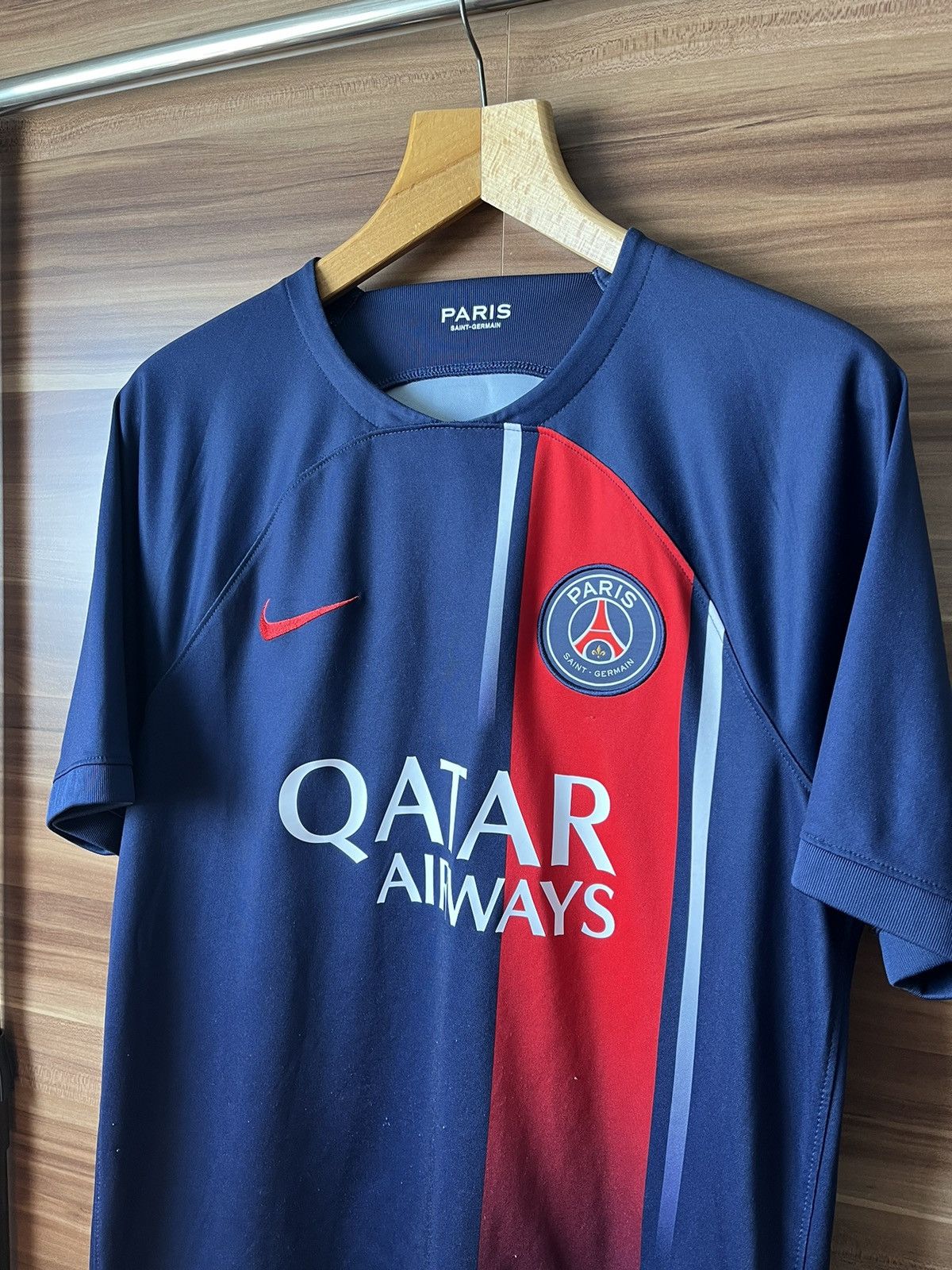 Nike 🇫🇷Nike PSG Football Soccer Jersey Stadium Home 2023/2024 Size US M / EU 48-50 / 2 - 2 Thumbnail