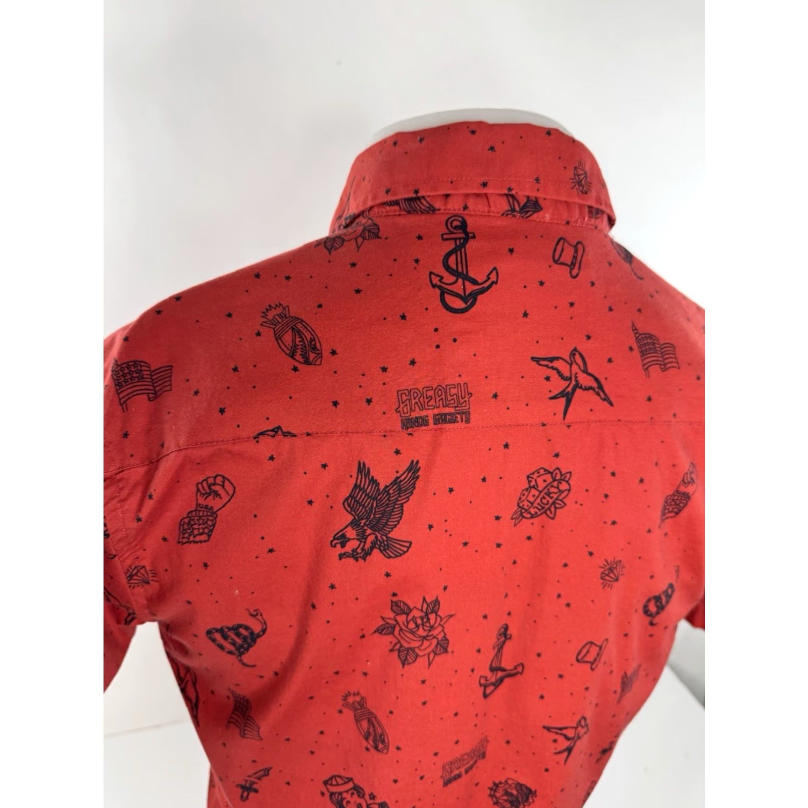 Vintage GREASY HANDS SOCIETY 1776 Tattoo Print Mens S Shirt Top Short Sleeve Red 90s Style DBT Size US S / EU 44-46 / 1 - 6 Thumbnail