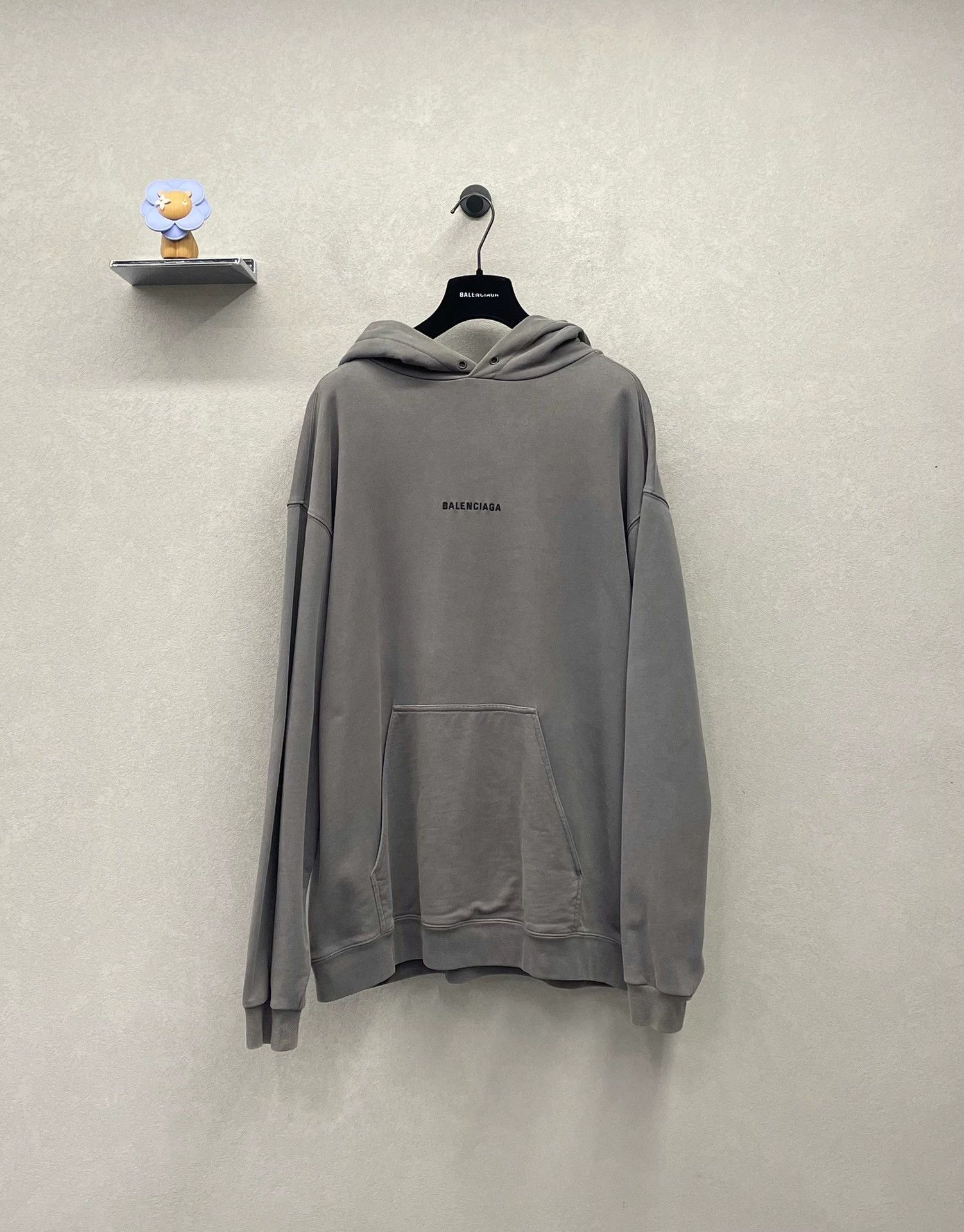 Balenciaga gray oversized hoodie from Balenciaga Size US S / EU 44-46 / 1 - 1 Thumbnail