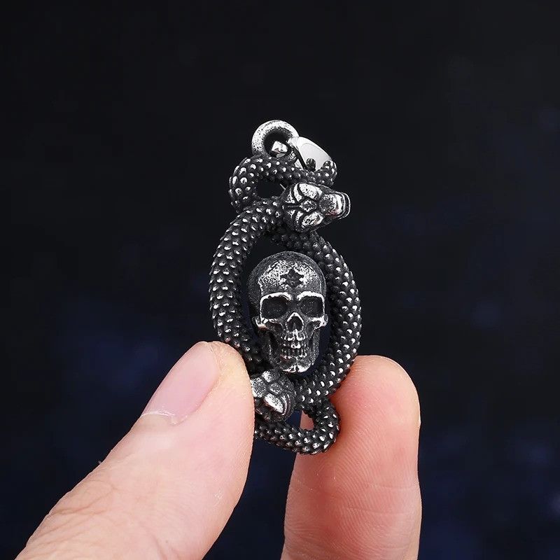 Japanese Brand × Jewelry Skull With Snake Pendant Necklace Size ONE SIZE - 3 Thumbnail