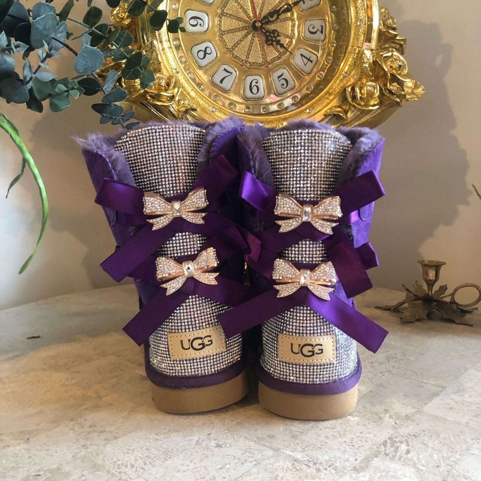 Ugg Ugg it’s With Bows And Rhinestones size9 Size US 9 / IT 39 - 7 Thumbnail