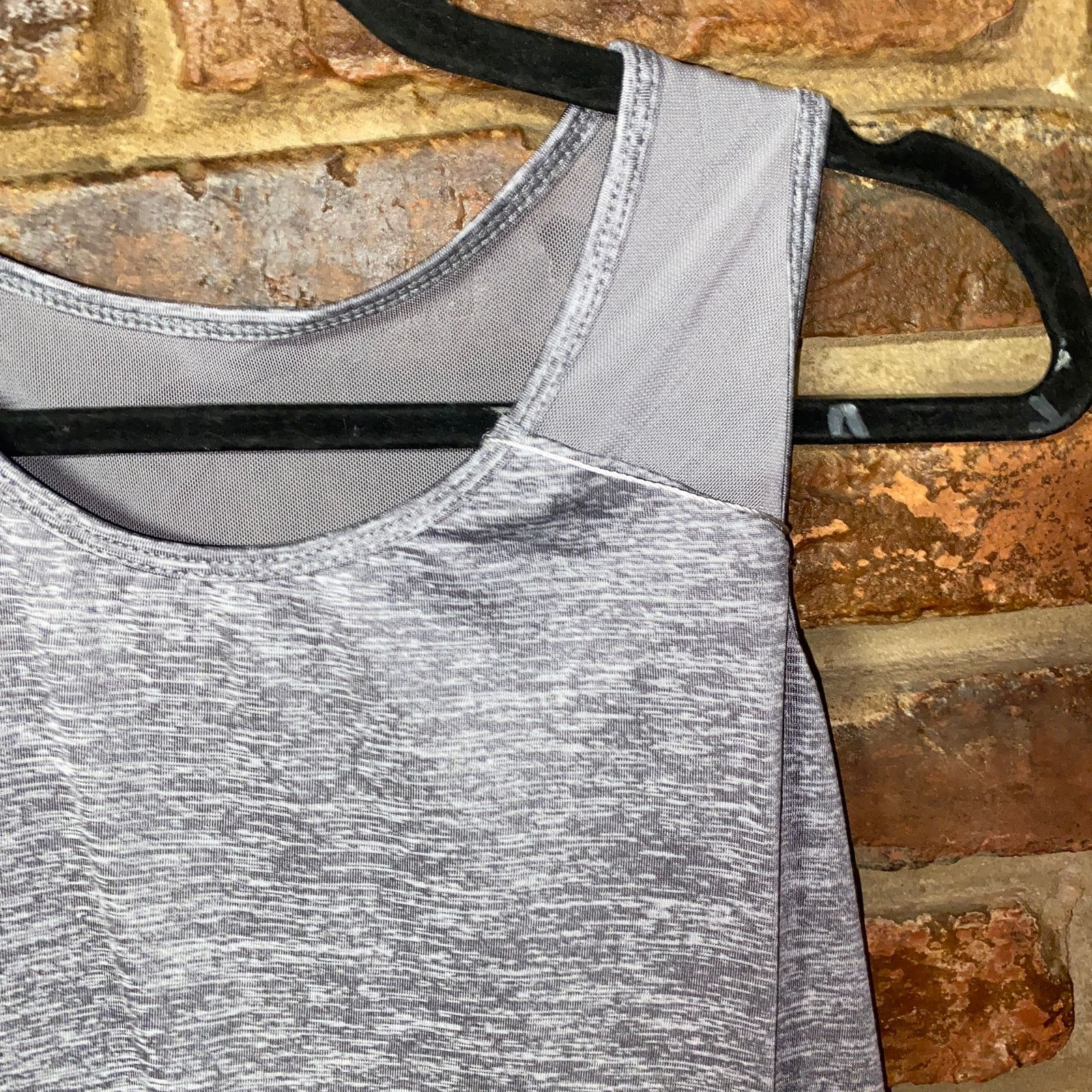 Other NWT Aeuui Heathered Gray Racerback Pleated Mesh Tank Top XL Size XL / US 12-14 / IT 48-50 - 5 Thumbnail