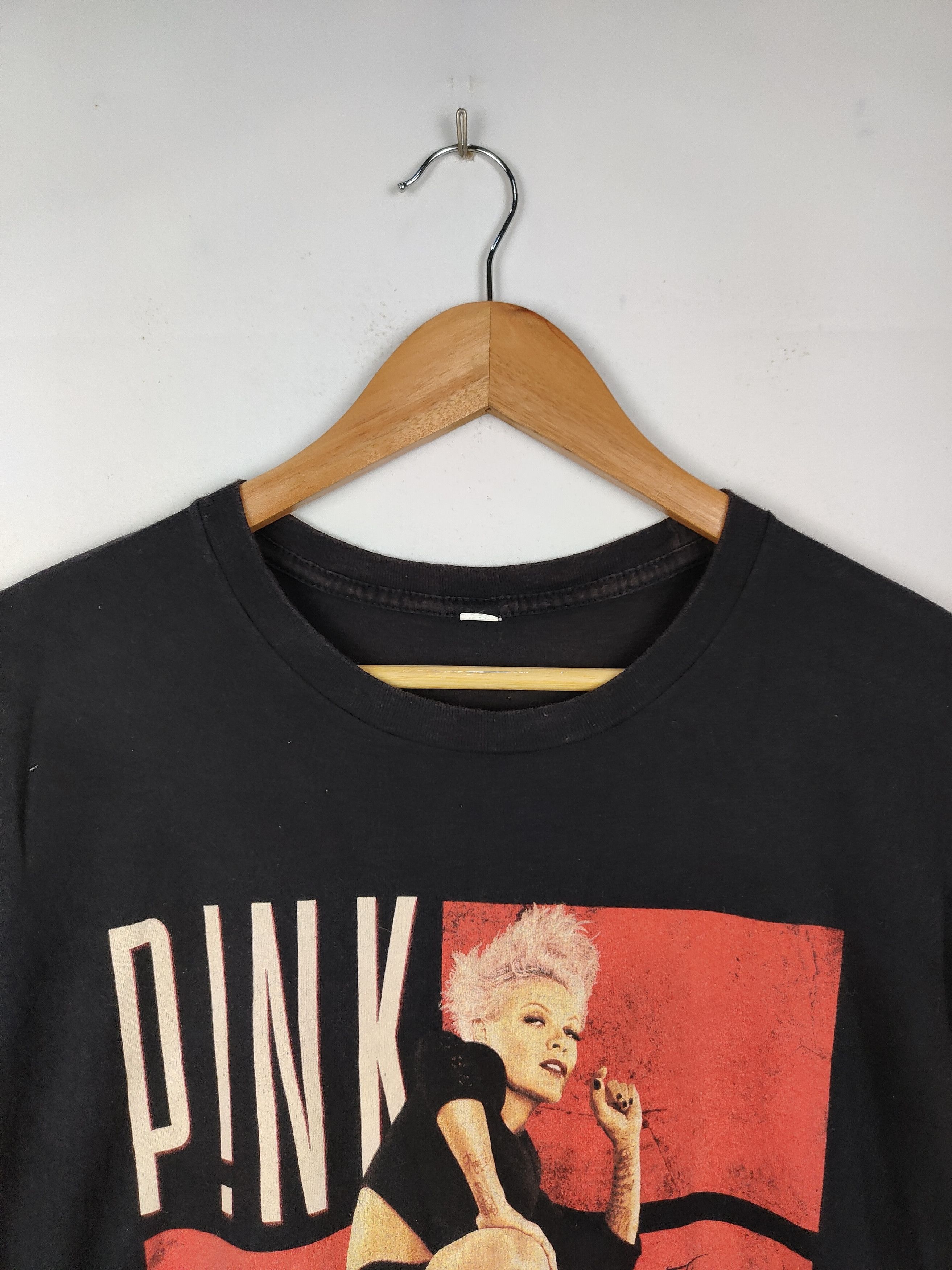 Band Tees P!nk Tour 2013 t Shirt Size US S / EU 44-46 / 1 - 2 Thumbnail