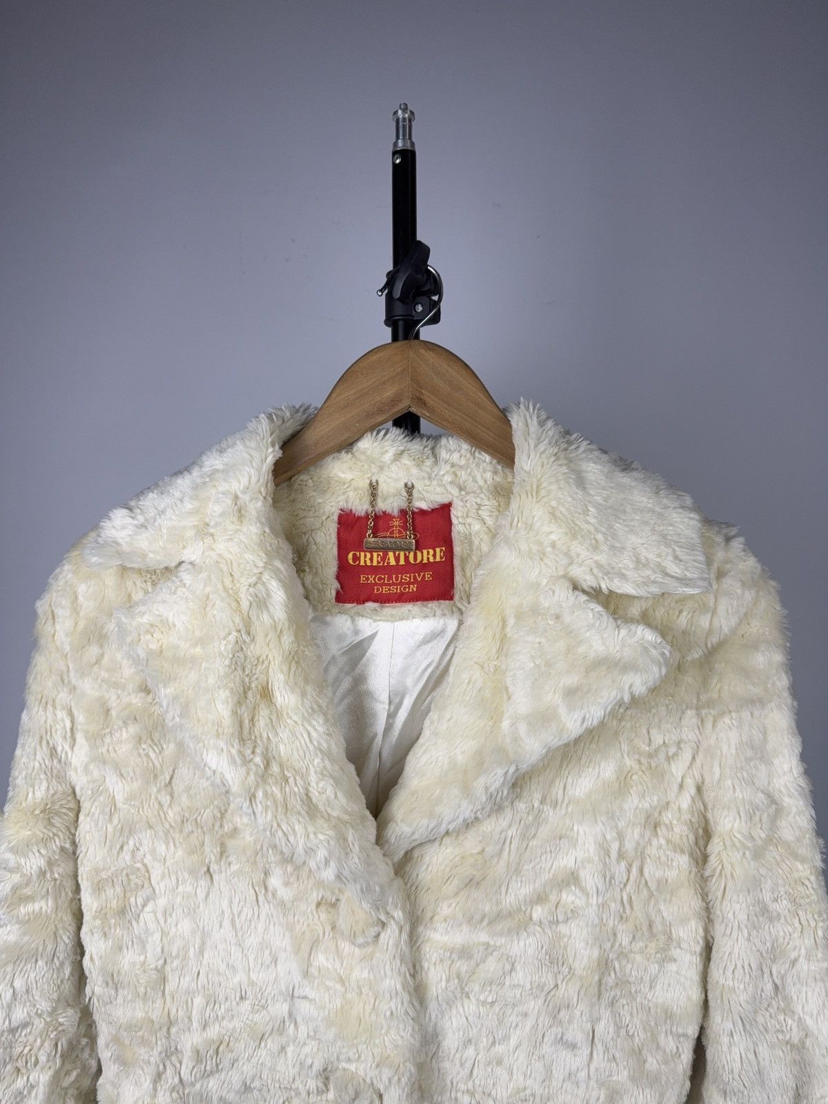 Japanese Brand Avant Garde 00s Ivory Faux Fur Coat Vintage Korean Designer Size S / US 4 / IT 40 - 2 Thumbnail