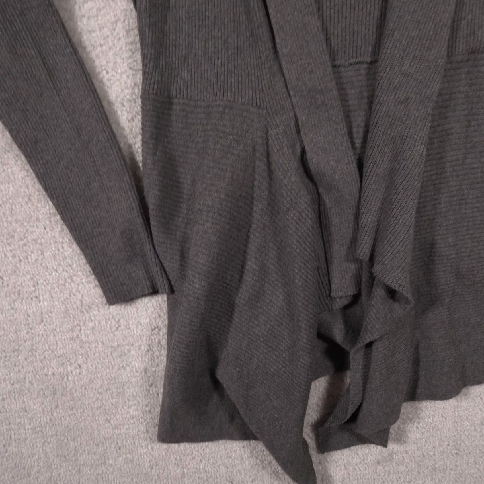Vintage St. John's Bay Cardigan Sweater Womens Medium Gray Open Drape Front Knit Pockets Size M / US 6-8 / IT 42-44 - 4 Thumbnail