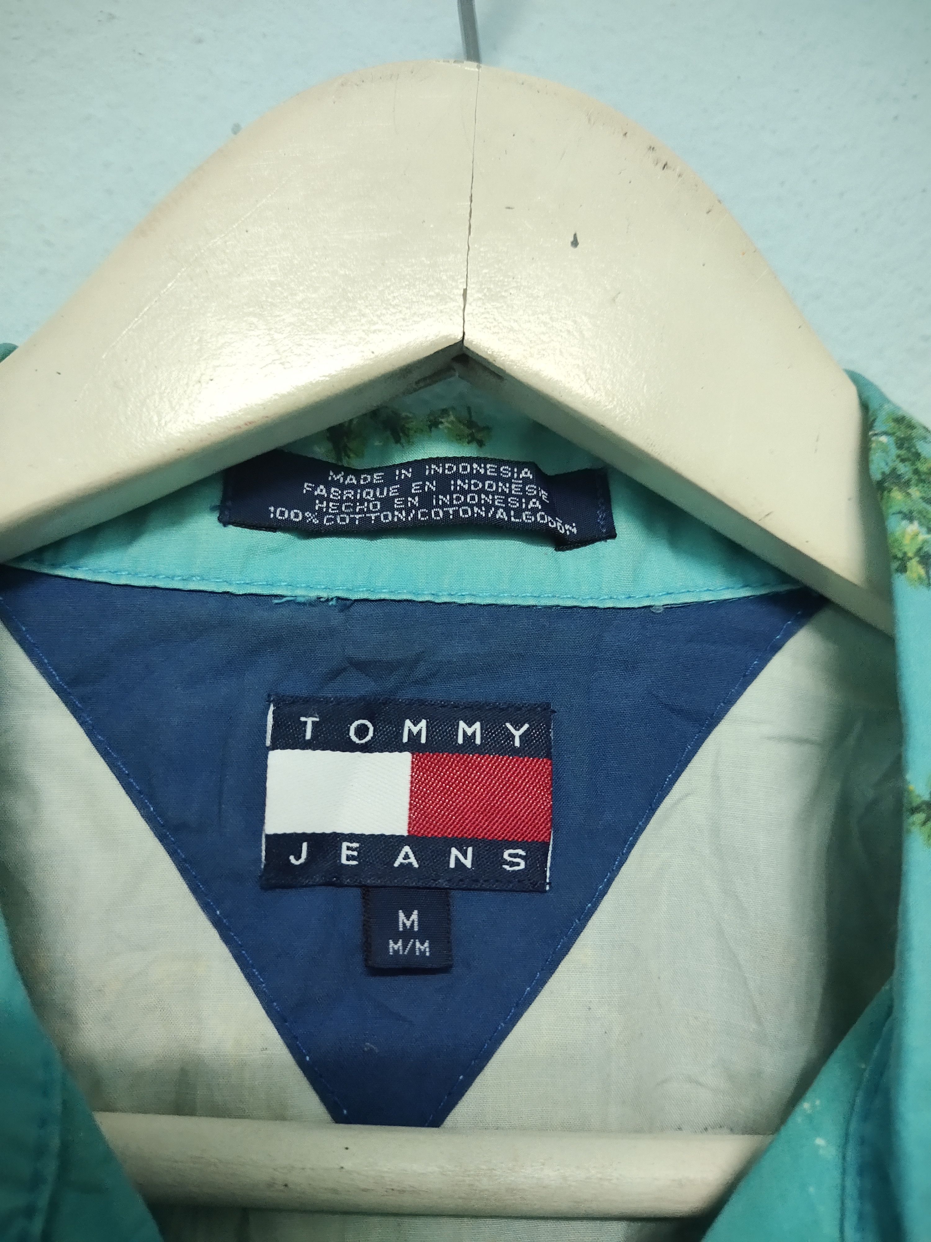 Tommy Hilfiger Tommy Hilfiger Collared Oversize Button Up Beach Surf Size US M / EU 48-50 / 2 - 3 Thumbnail