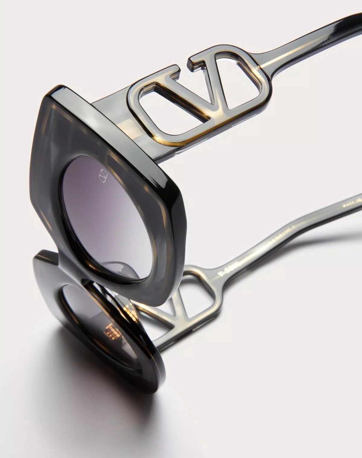 Valentino oc11z0725 Size: 53/ Butterfly Acetate Frame in Multicolor Size ONE SIZE - 4 Thumbnail