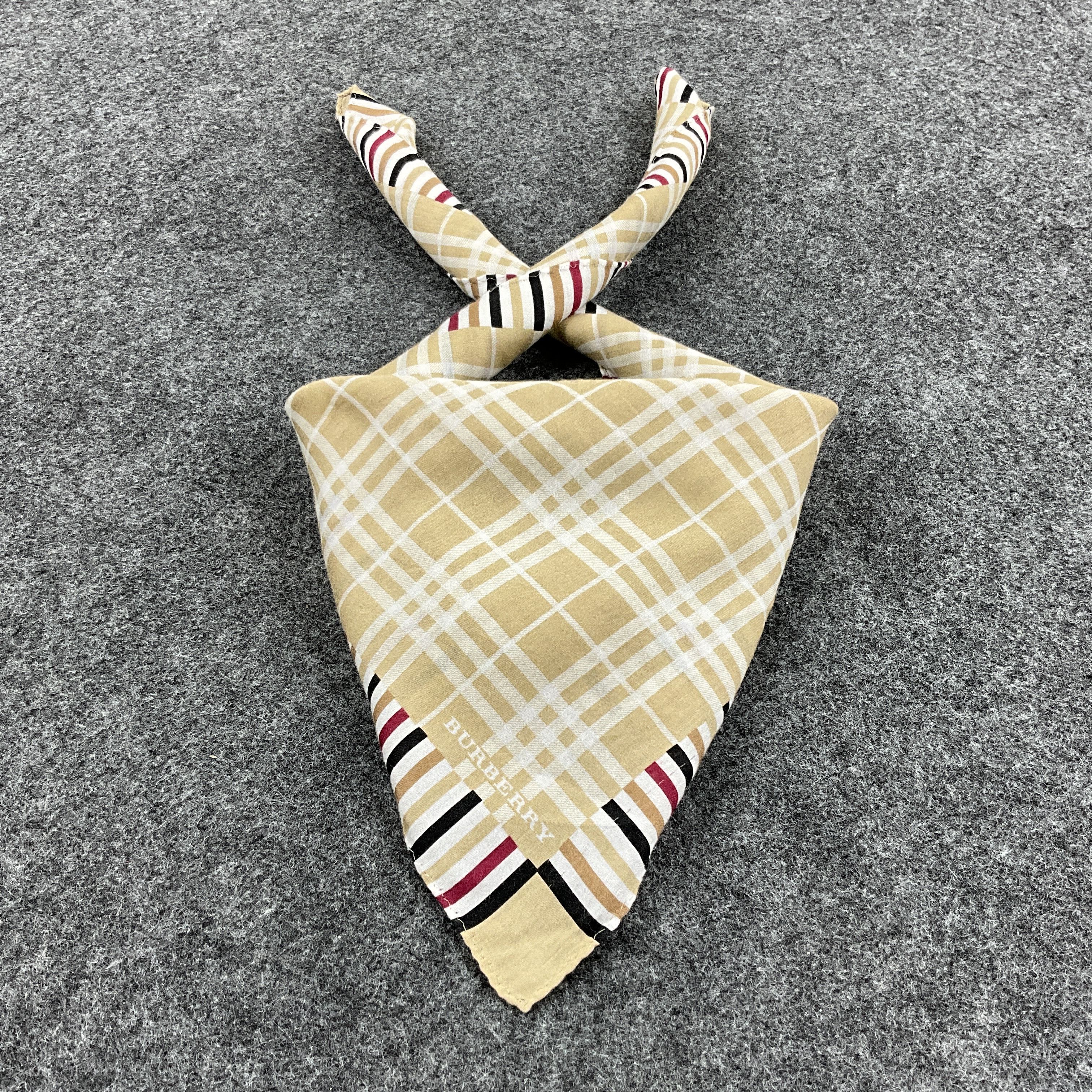Burberry × Vintage Burberry Handkerchief / Bandana / Neckerchief B015 Size ONE SIZE - 1 Thumbnail