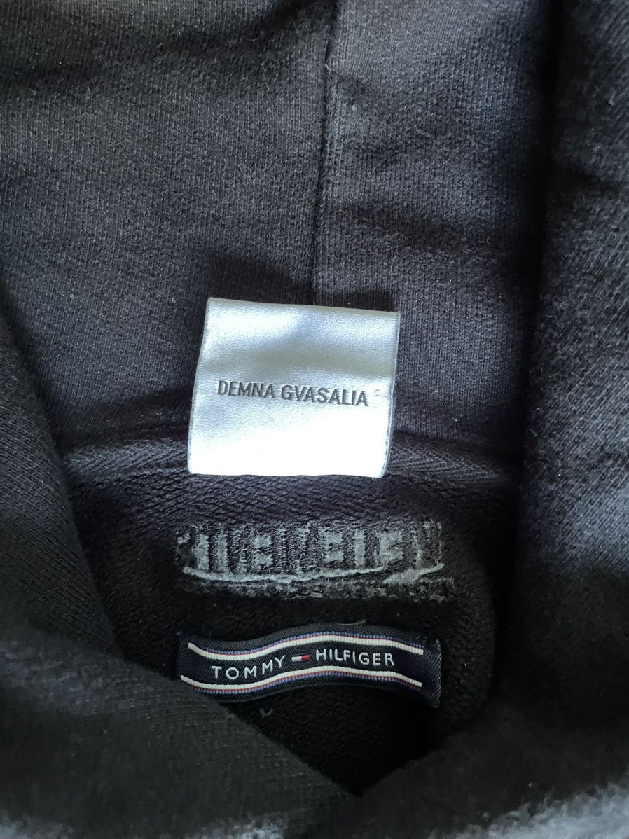 Vetements Vetements x Tommy Hilfiger hoodie Size US L / EU 52-54 / 3 - 6 Thumbnail