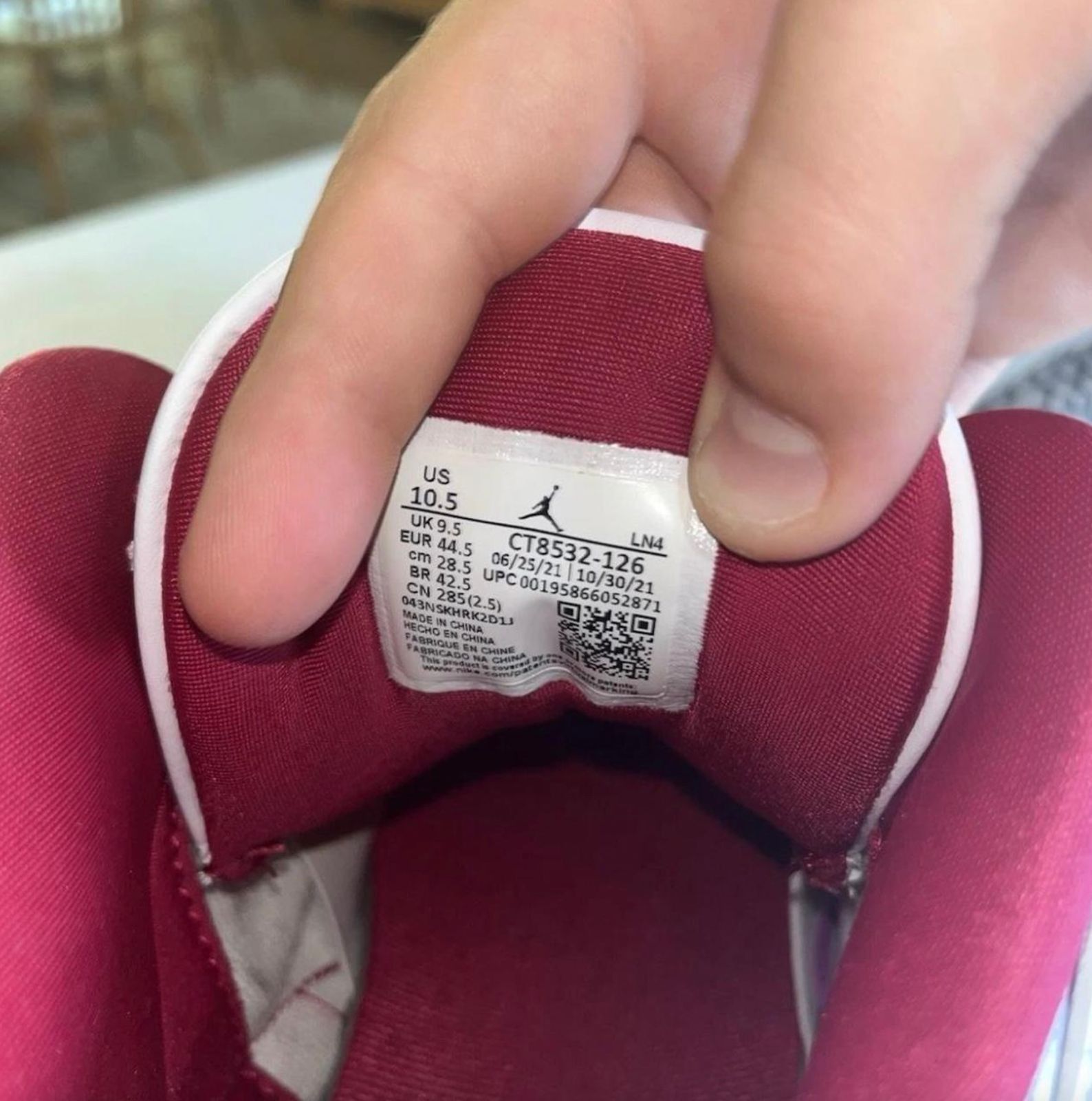 Jordan Brand Jordan 3 rztro cardinal red Size US 10.5 / EU 43-44 - 4 Thumbnail
