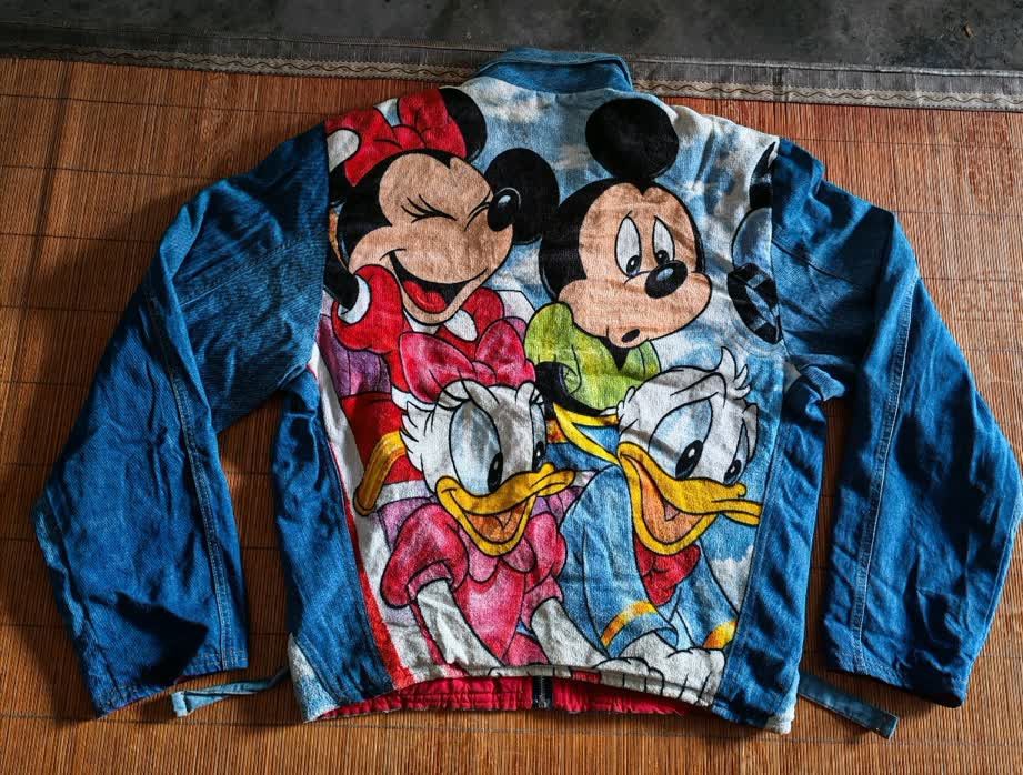 Disney Vintage 90s Disney Cartoon Denim Jacket Made in USA Size US M / EU 48-50 / 2 - 1 Thumbnail