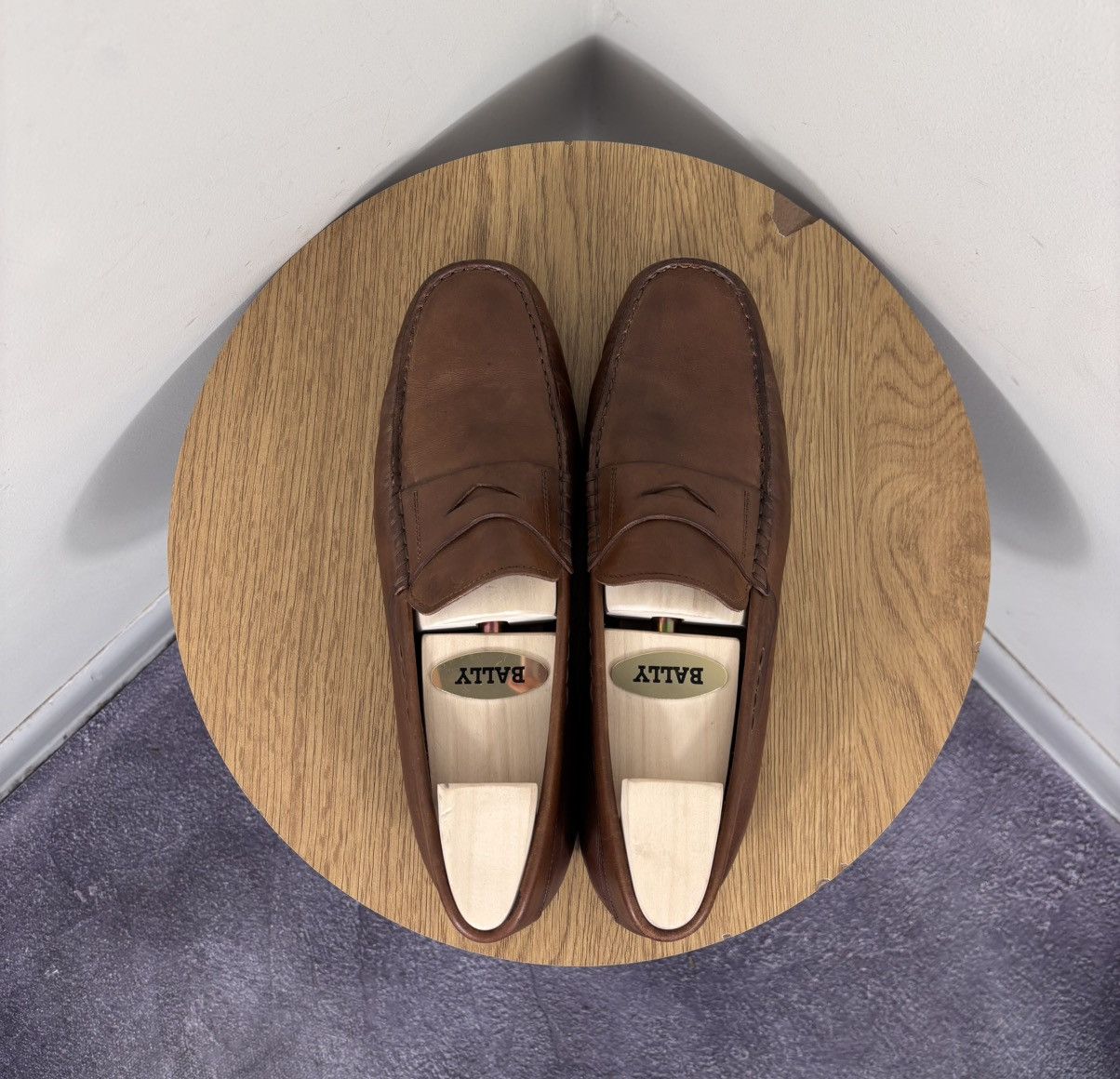 Tod's Tod’s Men’s Brown Leather Gommino Penny Loafers Shoes Size US 9 / EU 42 - 15 Thumbnail