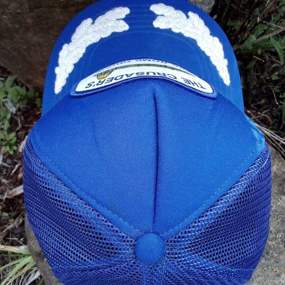 Vintage DS Vintage Crusaders 386 Bomb Group Patch Snap Trucker Hat Size ONE SIZE - 4 Thumbnail