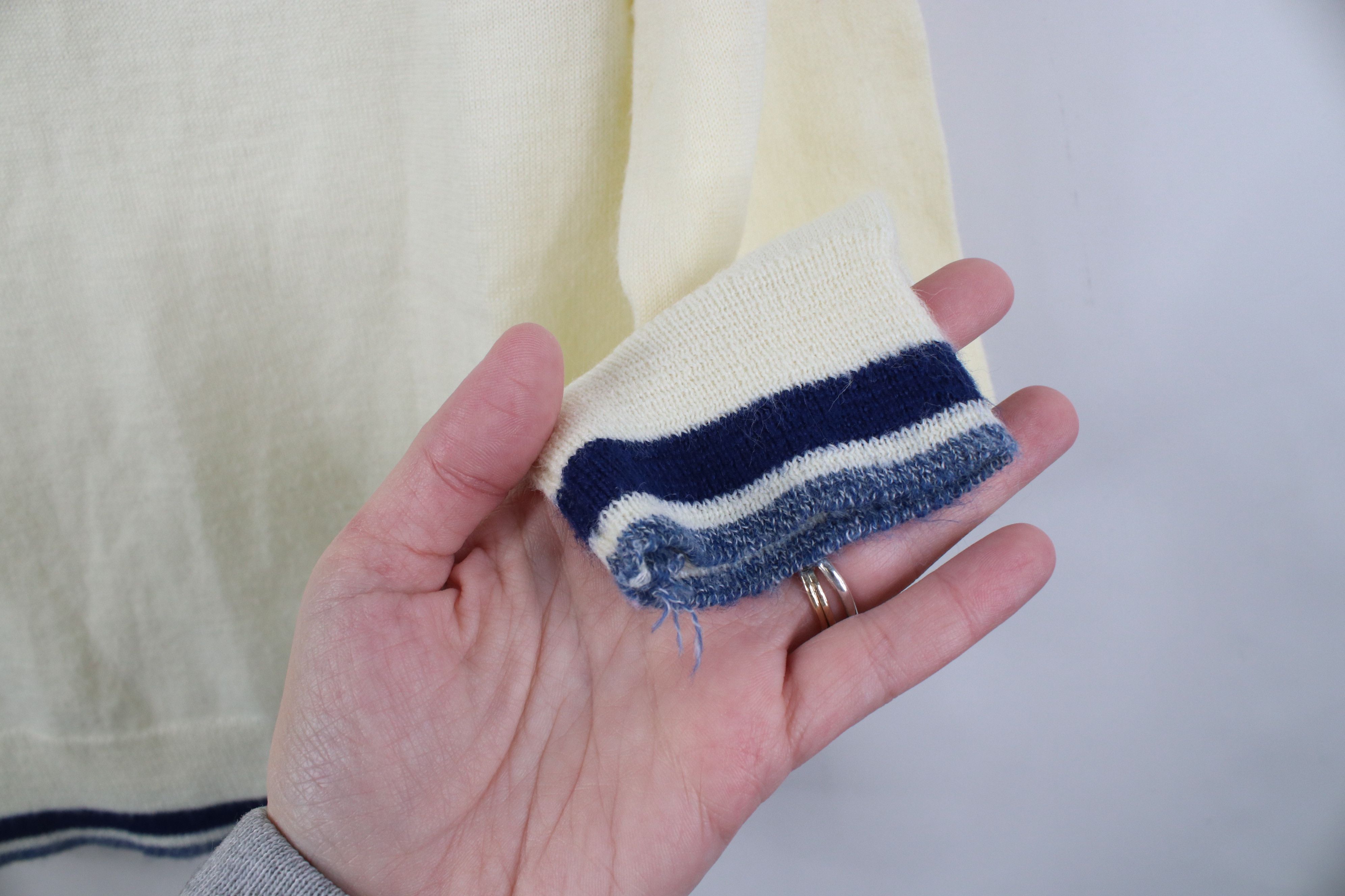 Vintage Vintage 70s Streetwear Thin Knit Collared Polo Sweater USA Size US M / EU 48-50 / 2 - 8 Thumbnail