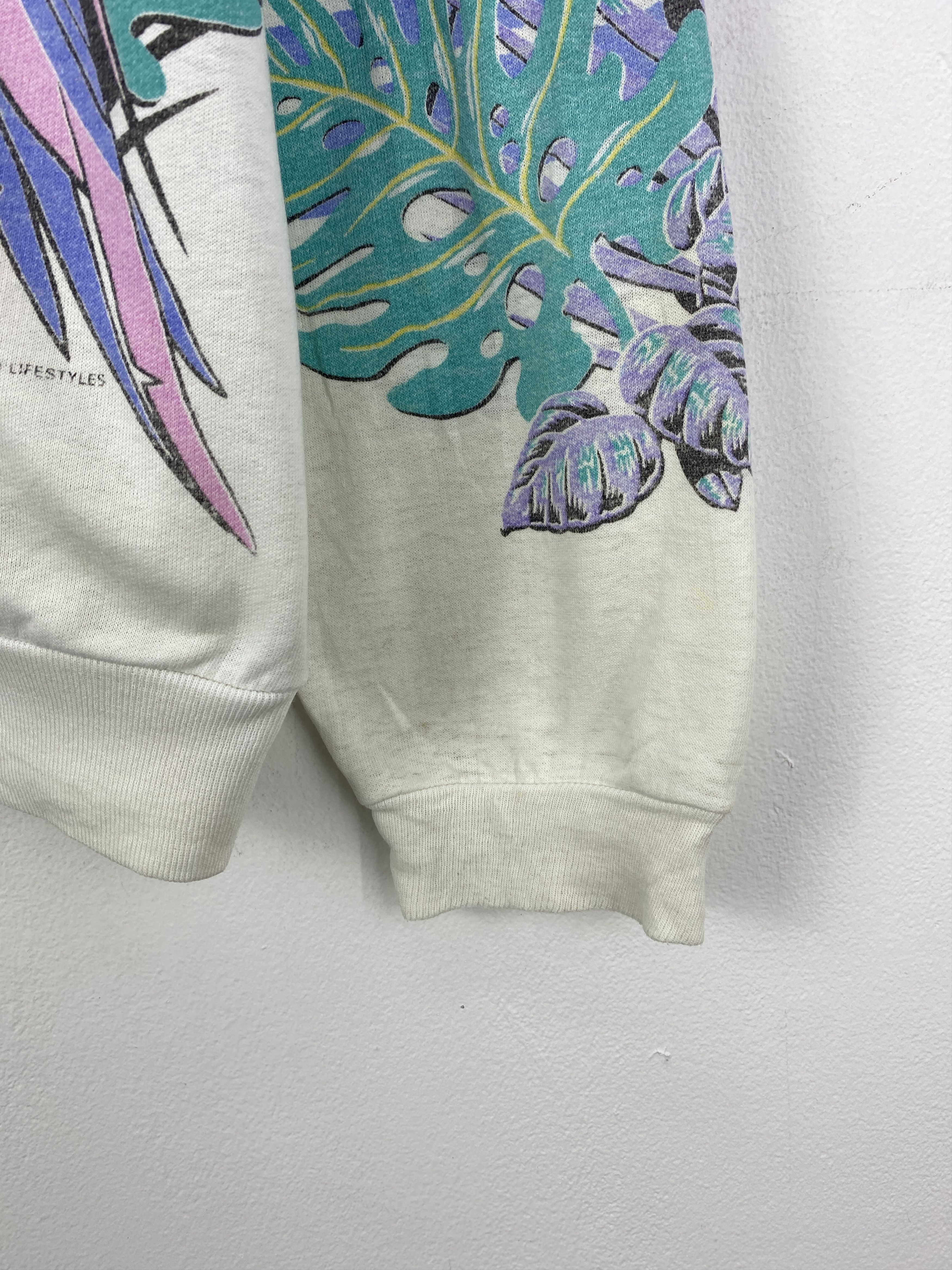 Vintage Vintage 90s Maui All overprinted Pullover Sweatshirt SH0219 Size US L / EU 52-54 / 3 - 5 Thumbnail