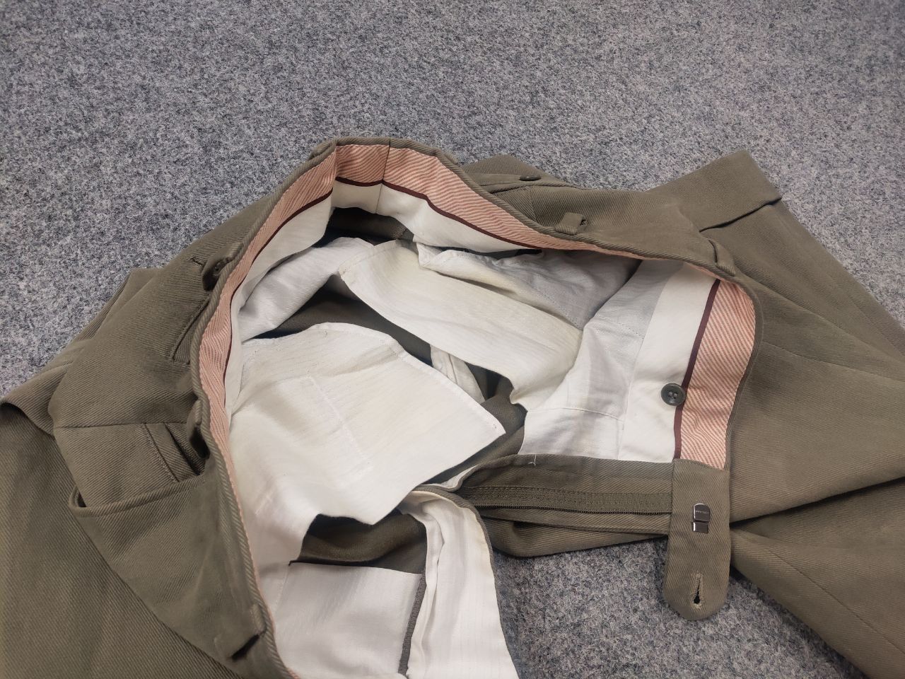 Loro Piana Loro Piana Italy design comfort trousers khaki chinos pants Size US 31 - 16 Thumbnail