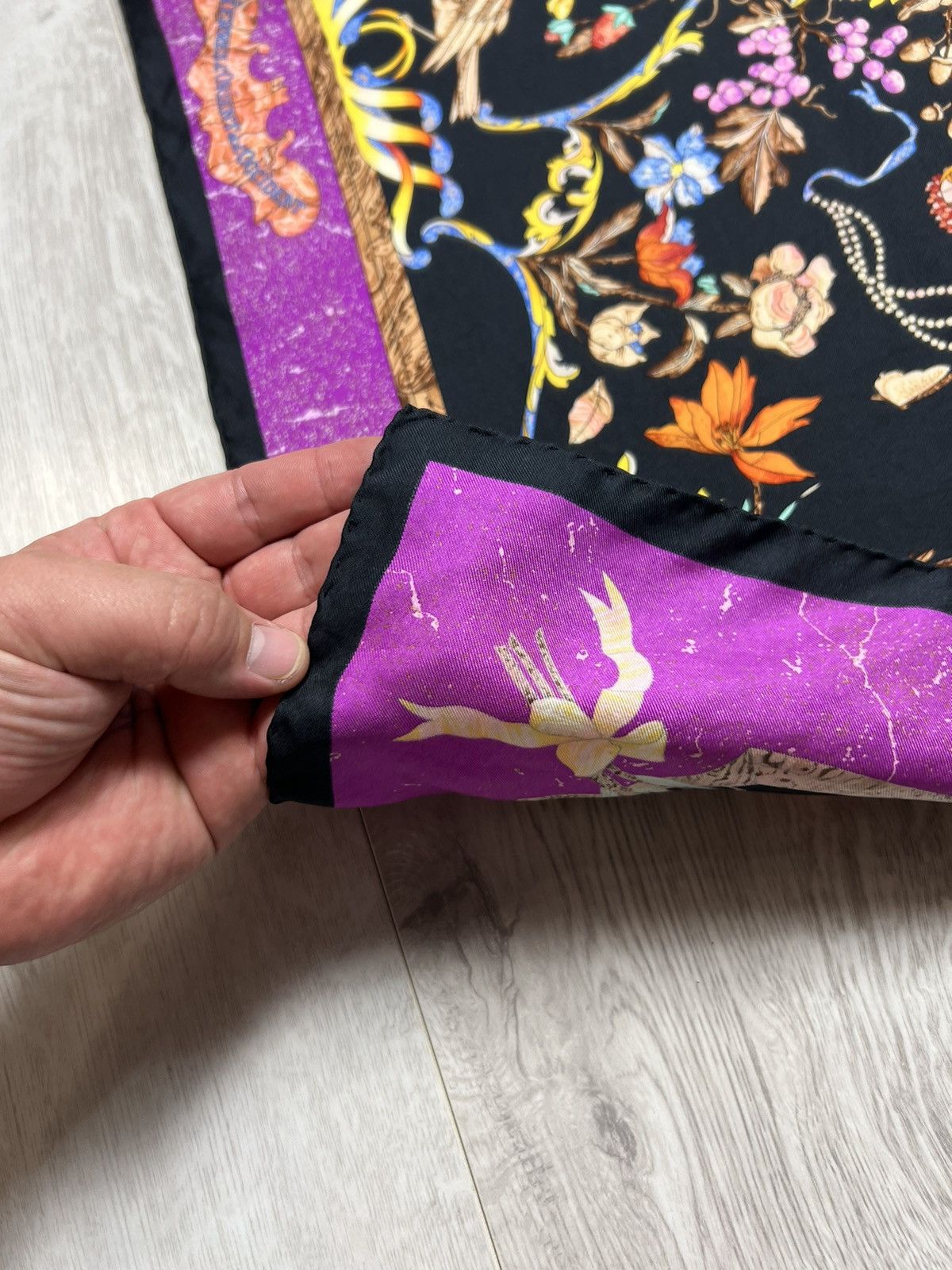 Hermes HERMES Carre Pierres d'Orient et d'Occident Silk Scarf Size ONE SIZE - 11 Thumbnail