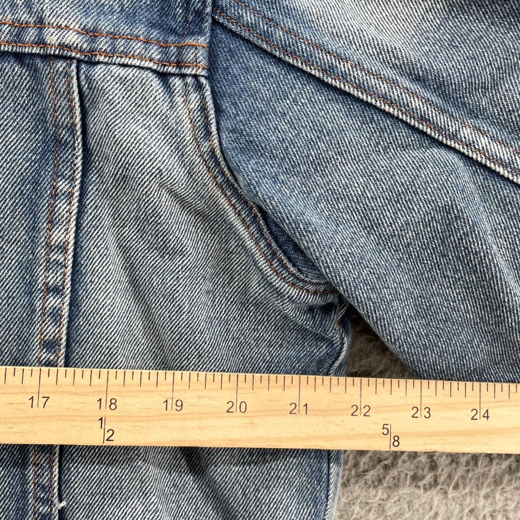 Calvin Klein VINTAGE Calvin Klein Jeans Jacket Men Large Denim 90s Classic Streetwear Preppy Workwear Blue Denim Jacket Mens Large 90s Calvin Klein Jeans Jacket Size US 33 - 6 Thumbnail