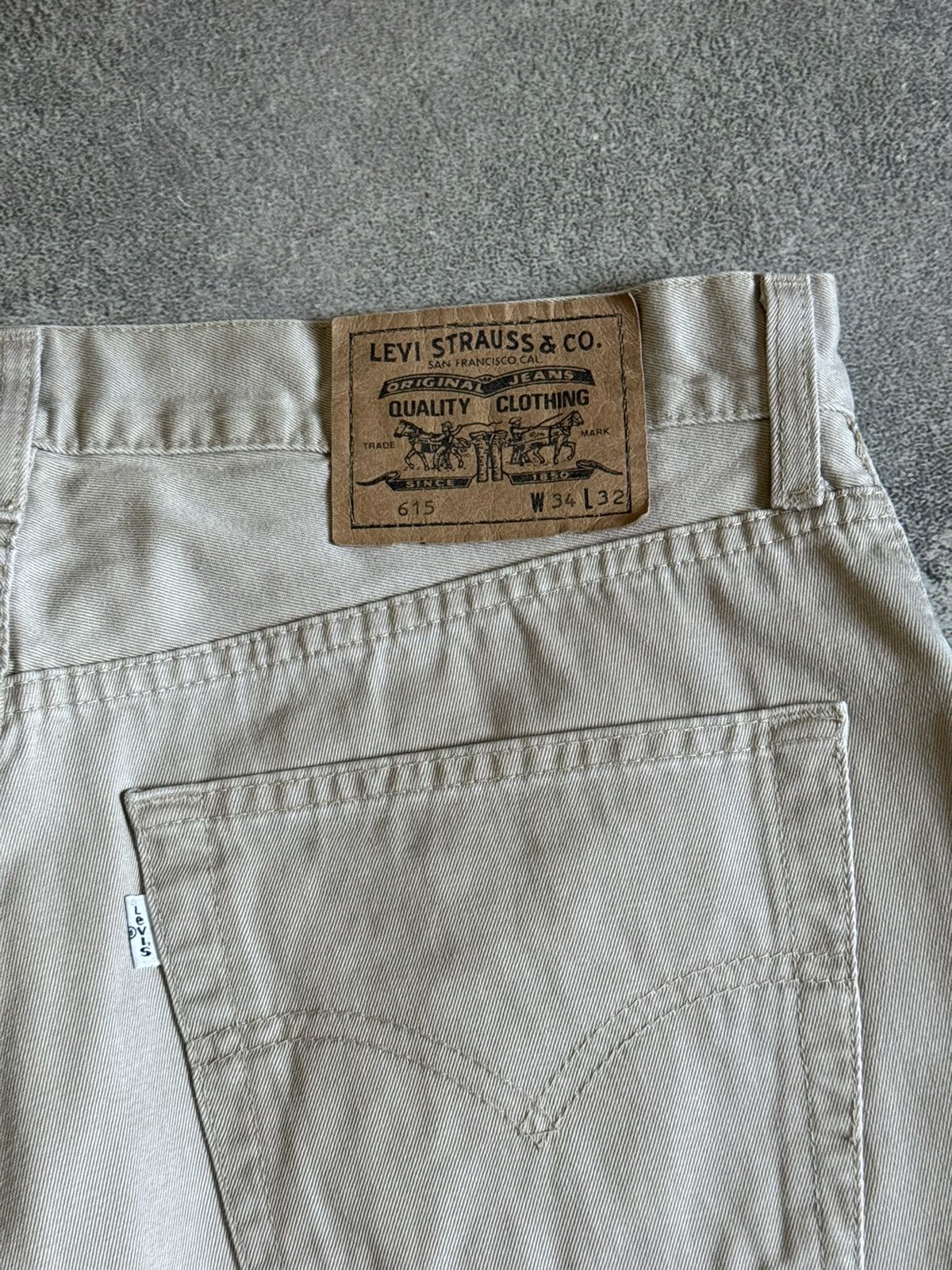 Levi's Levi’s 615 34/32 casual pants trousers chinos old money Size US 34 / EU 50 - 4 Thumbnail