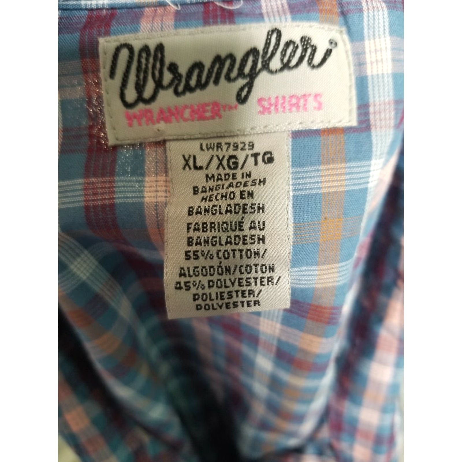 Wrangler WRANCHER BY WRANGLER Women's XL Pearl Snap Shirt Long Sleeve Western Plaid Blue Pink Casual Slim Fit Womens XL Pearl Snap Button-Up Shirt Size XL / US 12-14 / IT 48-50 - 4 Thumbnail