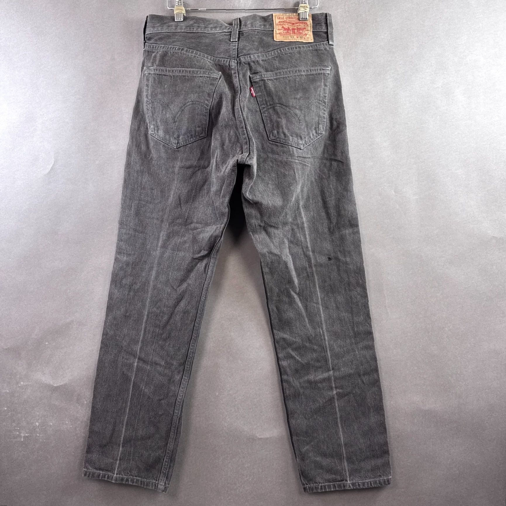 Levi's VINTAGE Levis 501 Jeans Mens 30x30 Black Button Fly Denim Pant Faded Straight Tag32x32 Size US 32 / EU 48 - 4 Thumbnail