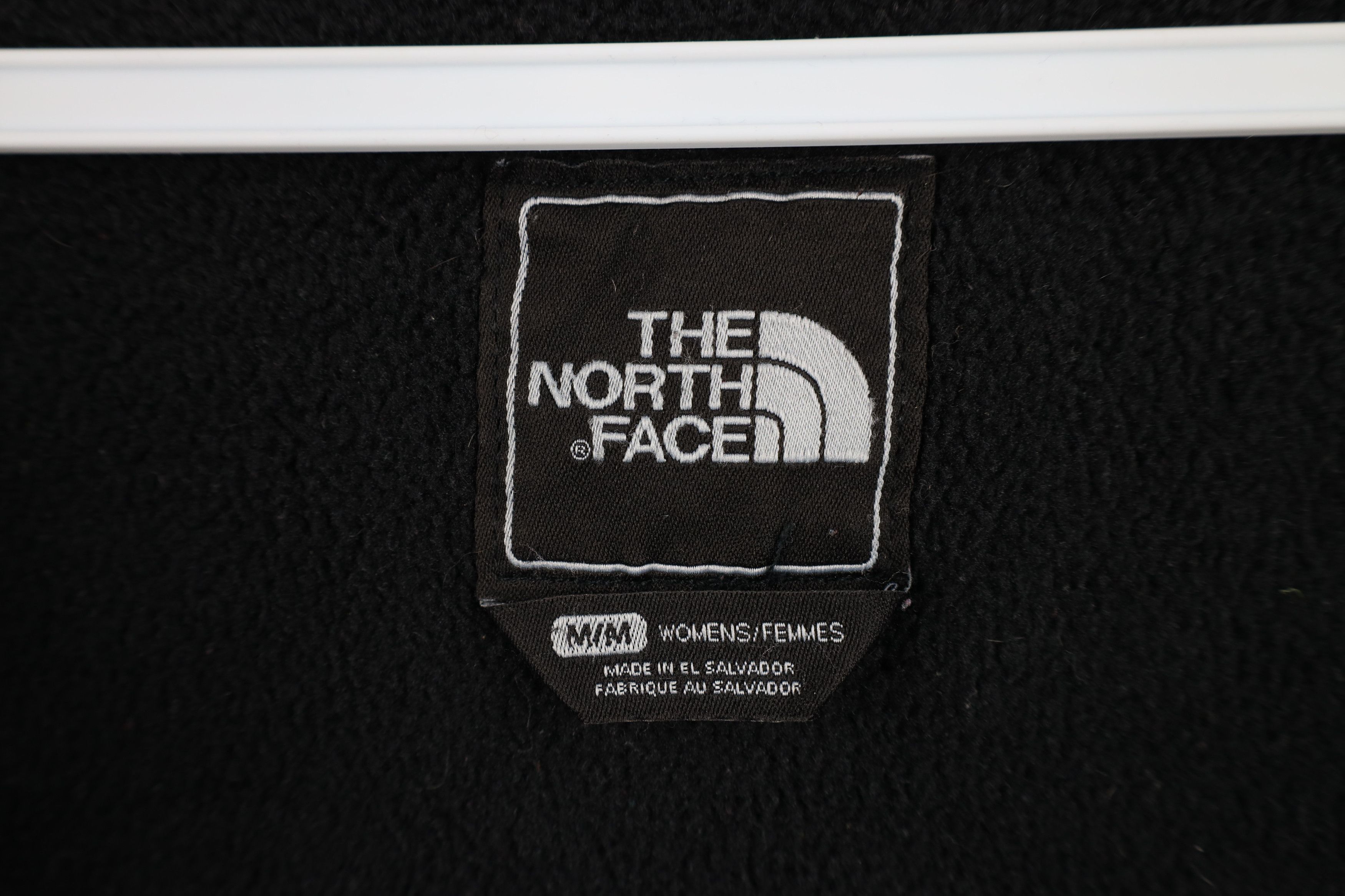The North Face × Vintage Vintage The North Face Distressed Denali Fleece Jacket Black Size M / US 6-8 / IT 42-44 - 10 Thumbnail